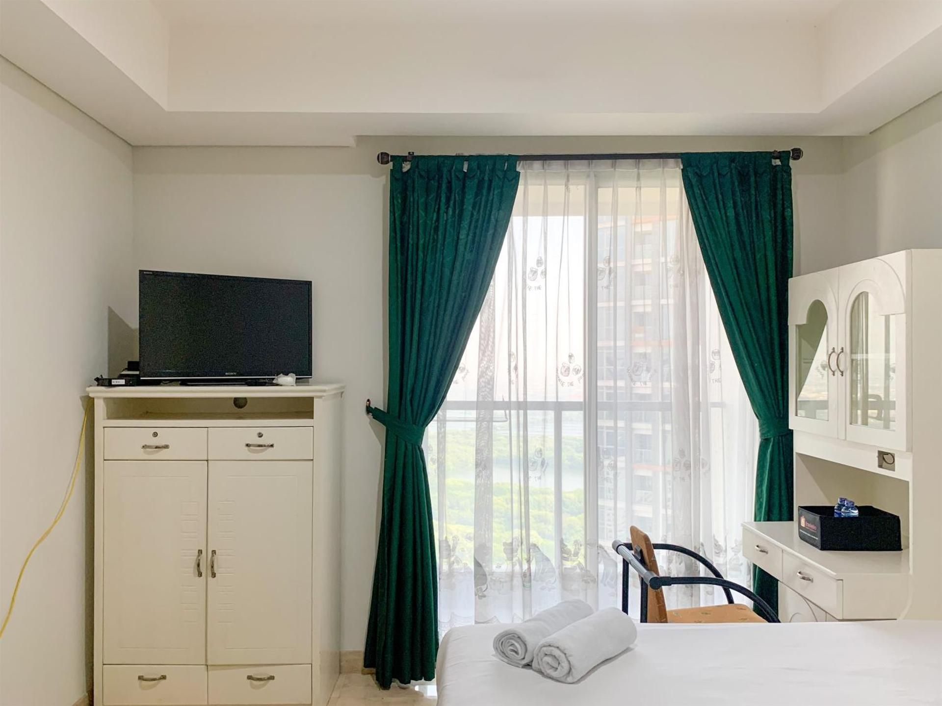 Studio Apartment
