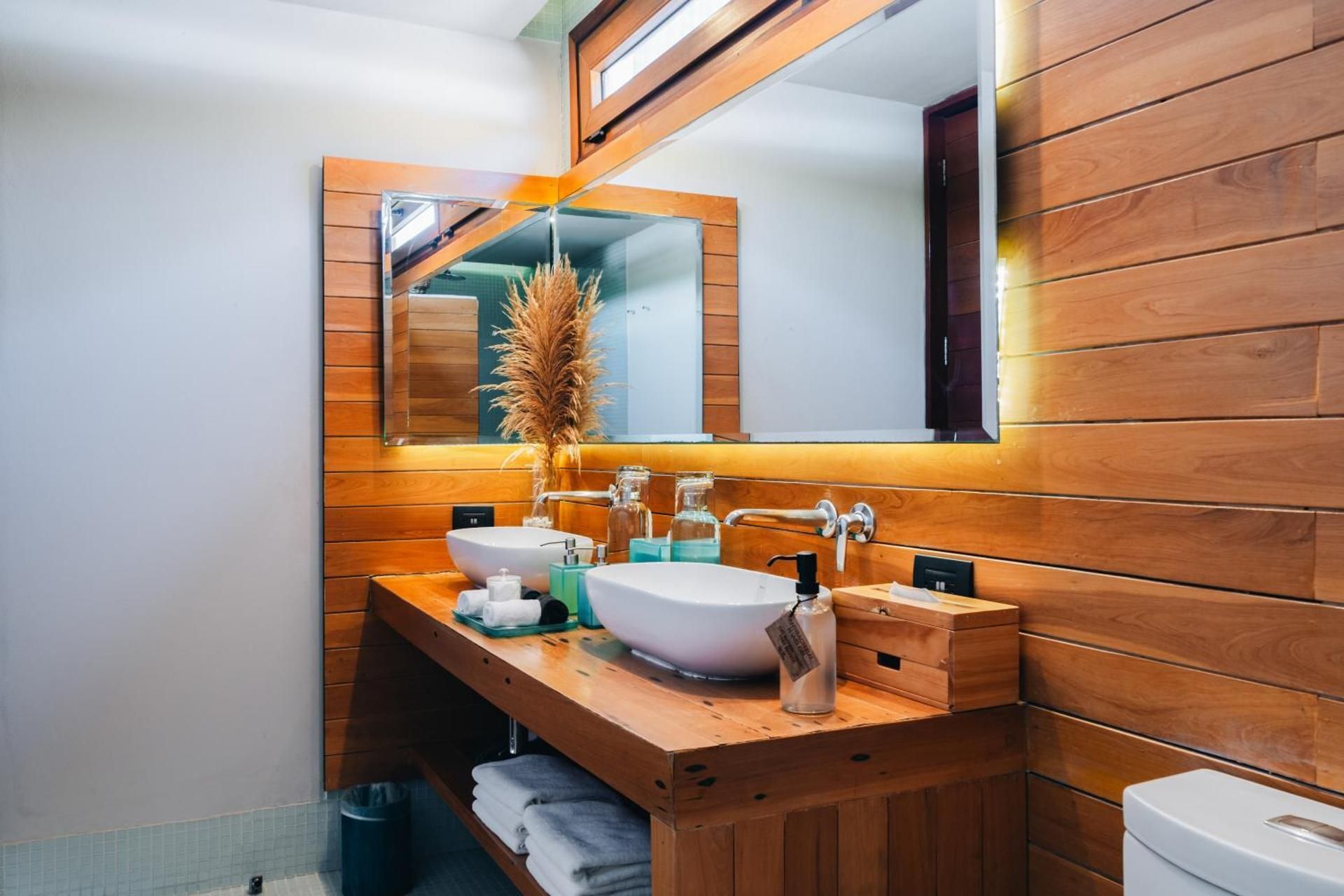 Partial Sea View Room