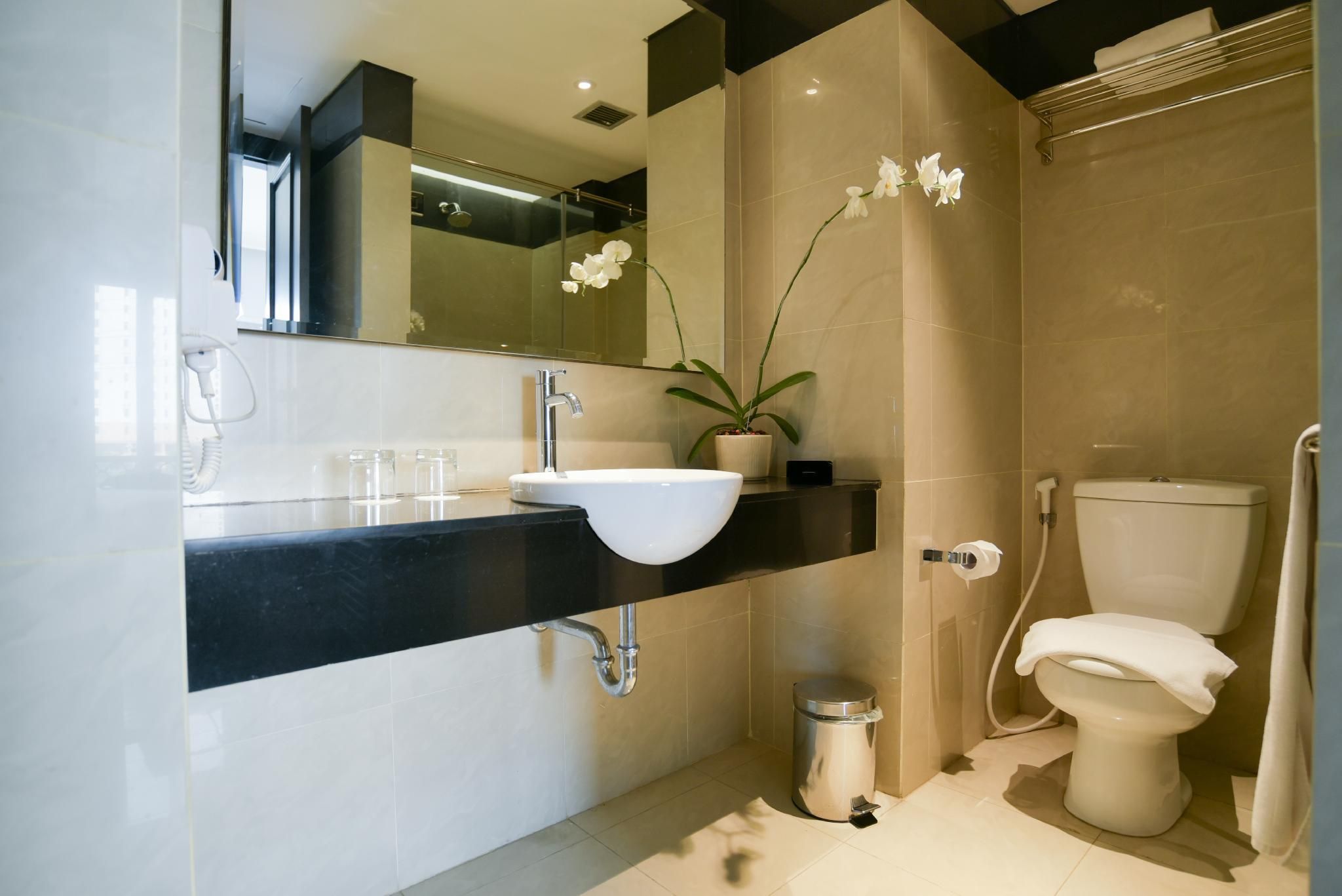 Executive Suite - City View