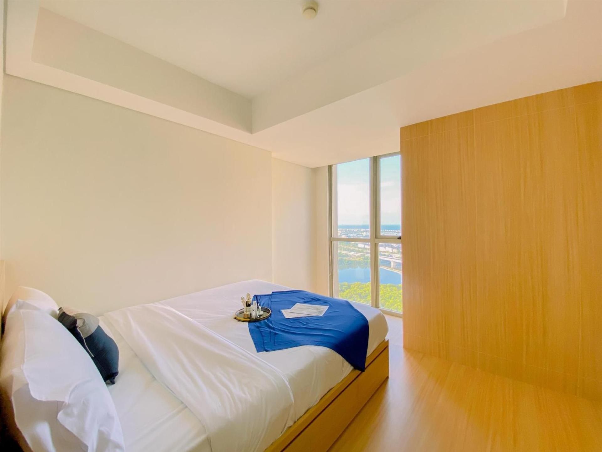 Good Place & Modern 1BR Gold Coast Apt By Travelio One-Bedroom Apartment