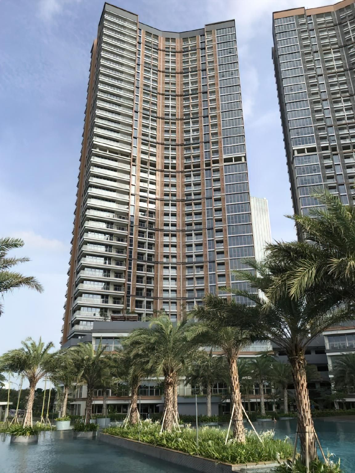 Apartemen Gold Coast Tower Bahama