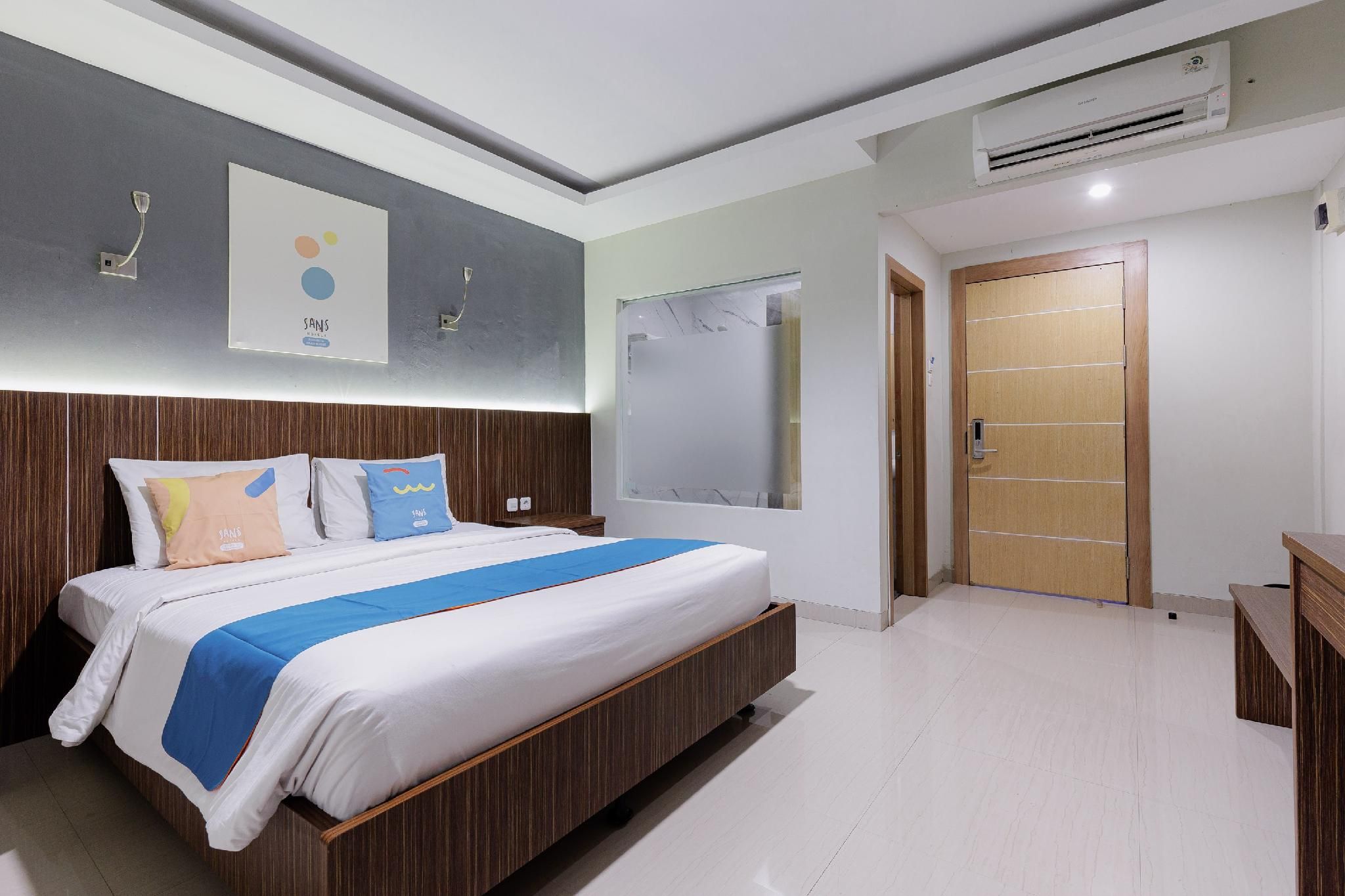 Executive Room