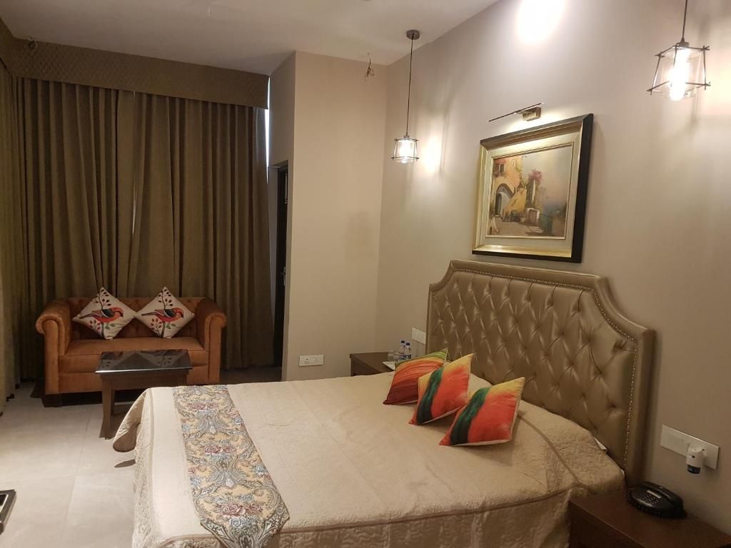 Premium Luxury Suite