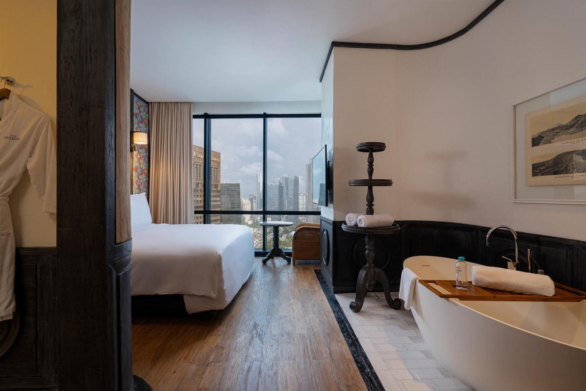 Orient Suite Room - King Bed