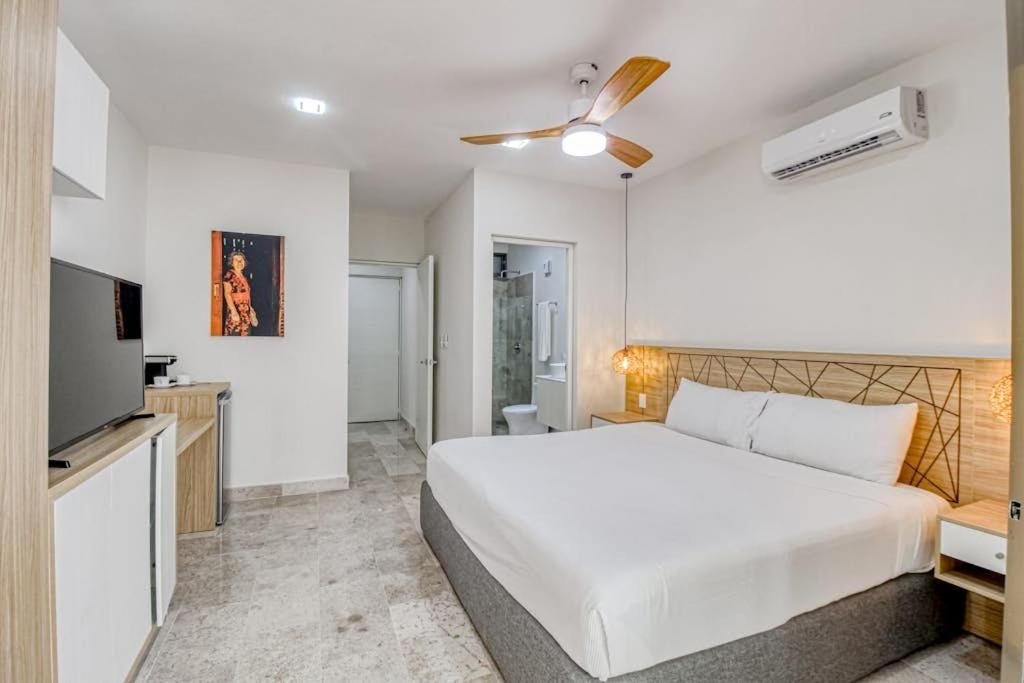 Two-Bedroom Deluxe Apartment with Balcony