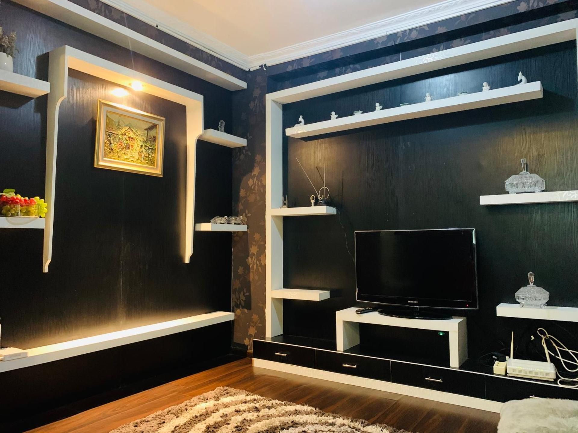 Deluxe Studio