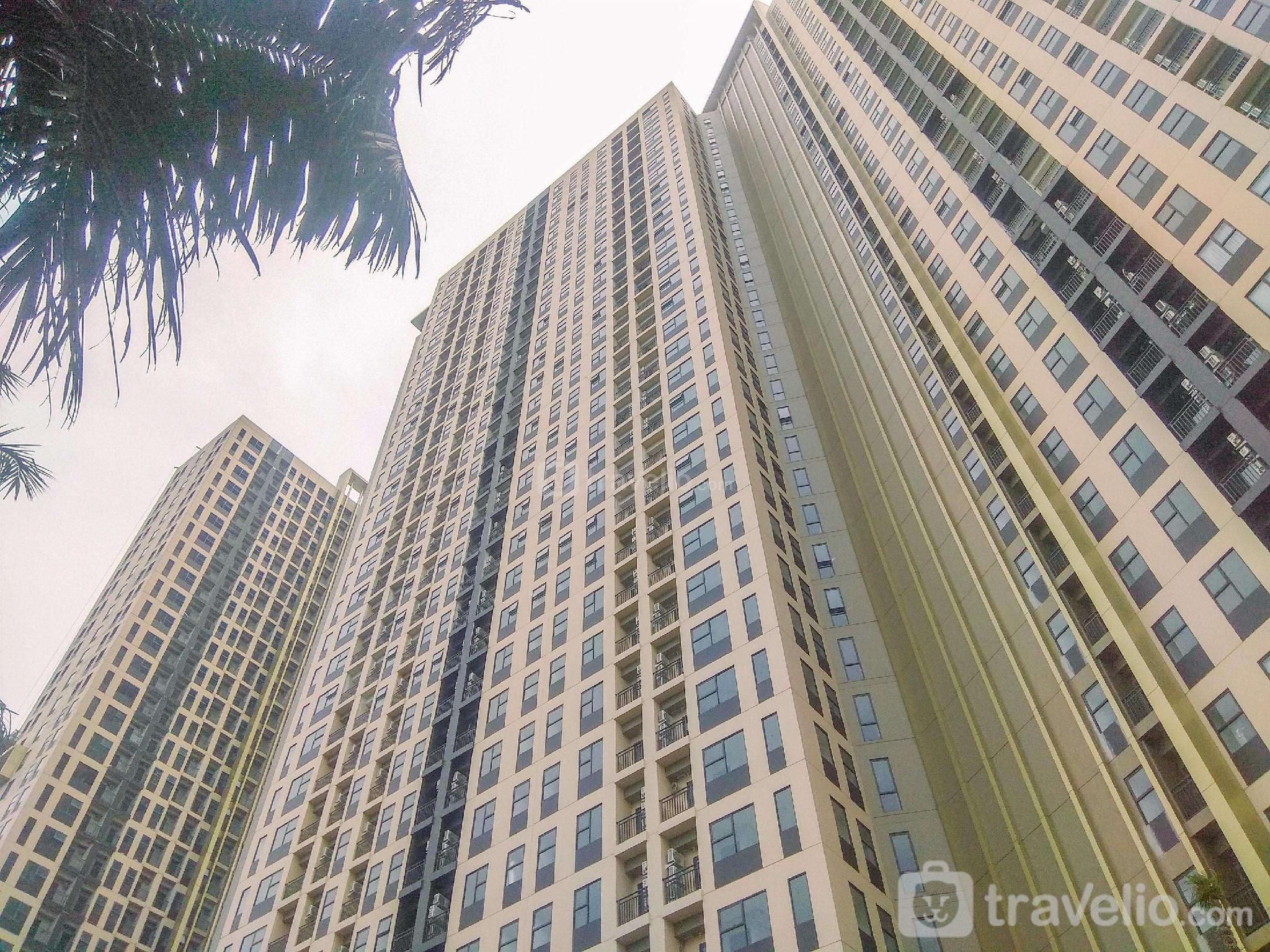 Nice Comfort 2BR at Transpark Cibubur By Travelio