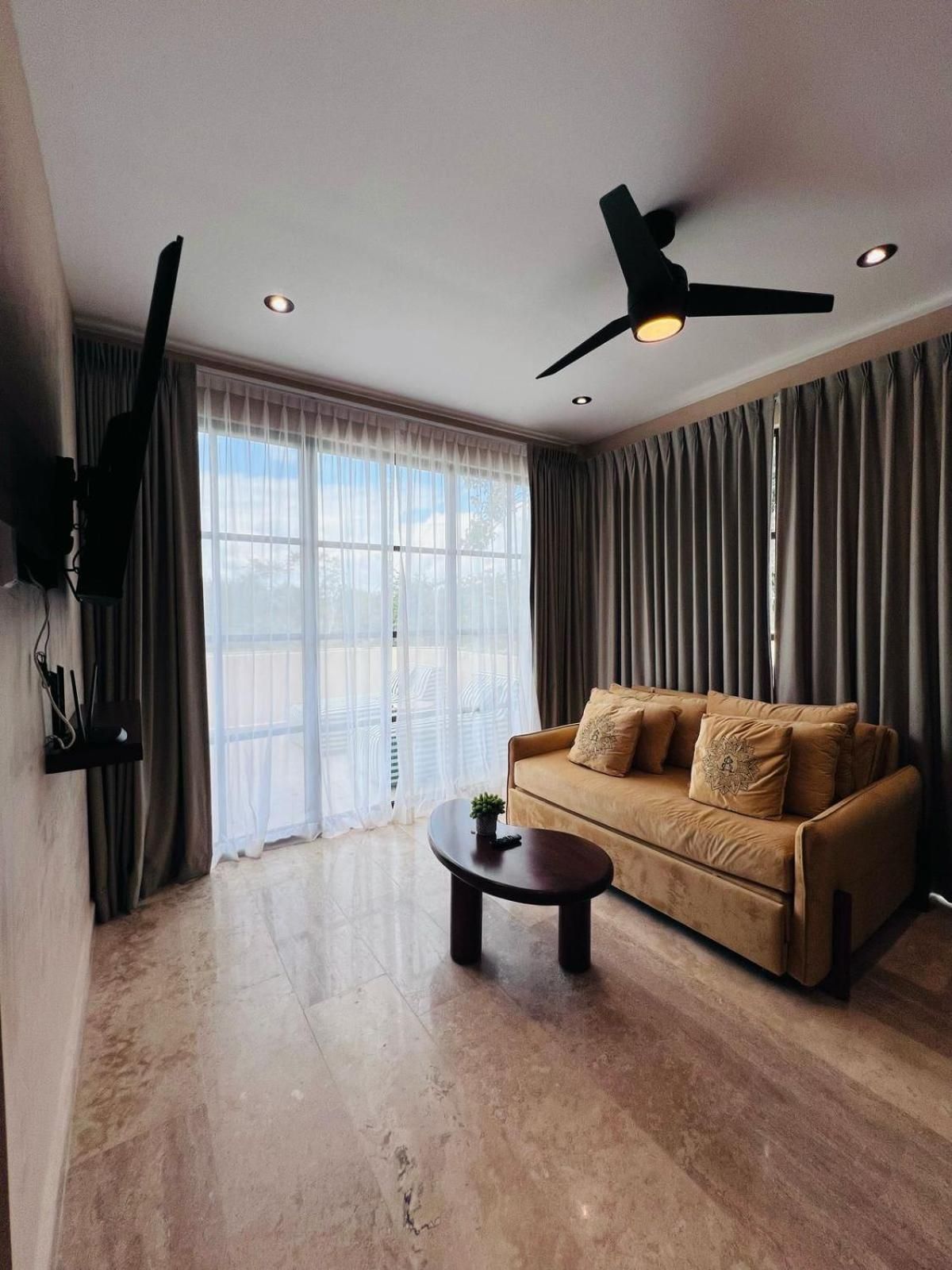 Charming boutique condo jungle views private pool Junior Suite With Private Pool 2