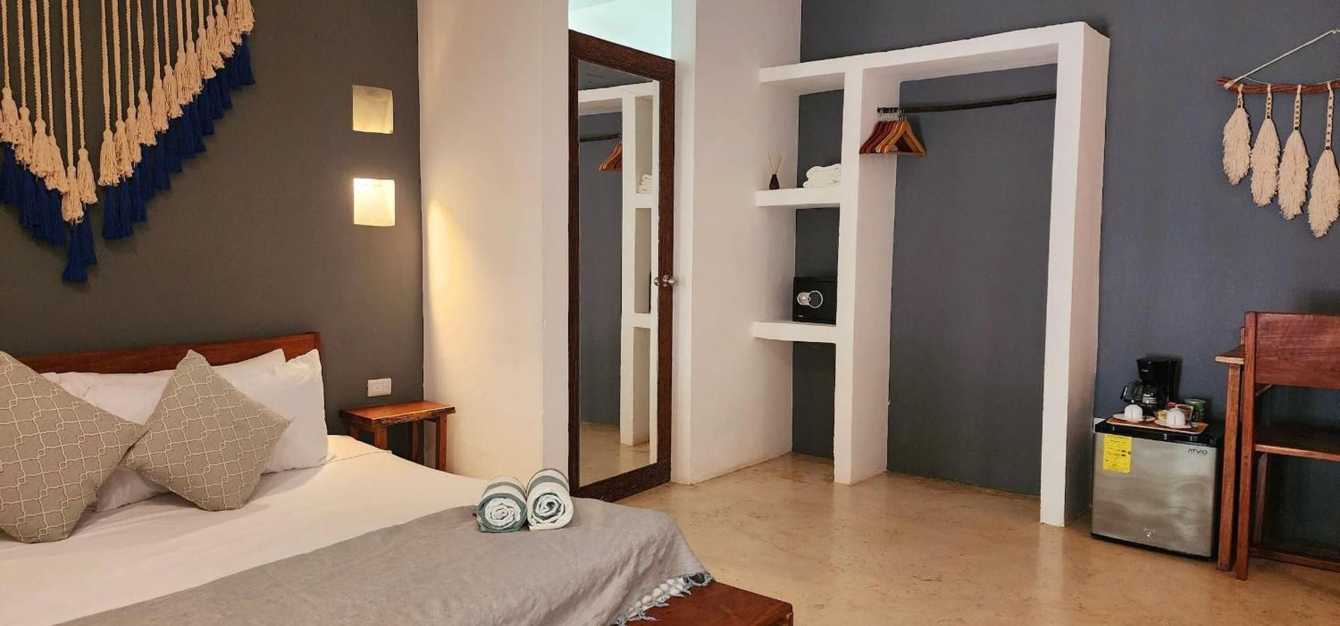 Deluxe King Suite