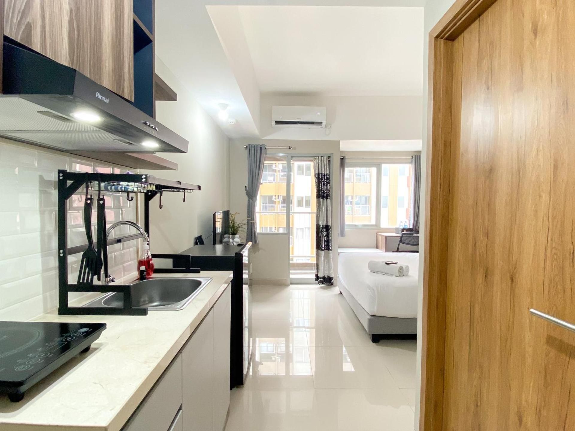 Studio Apartment