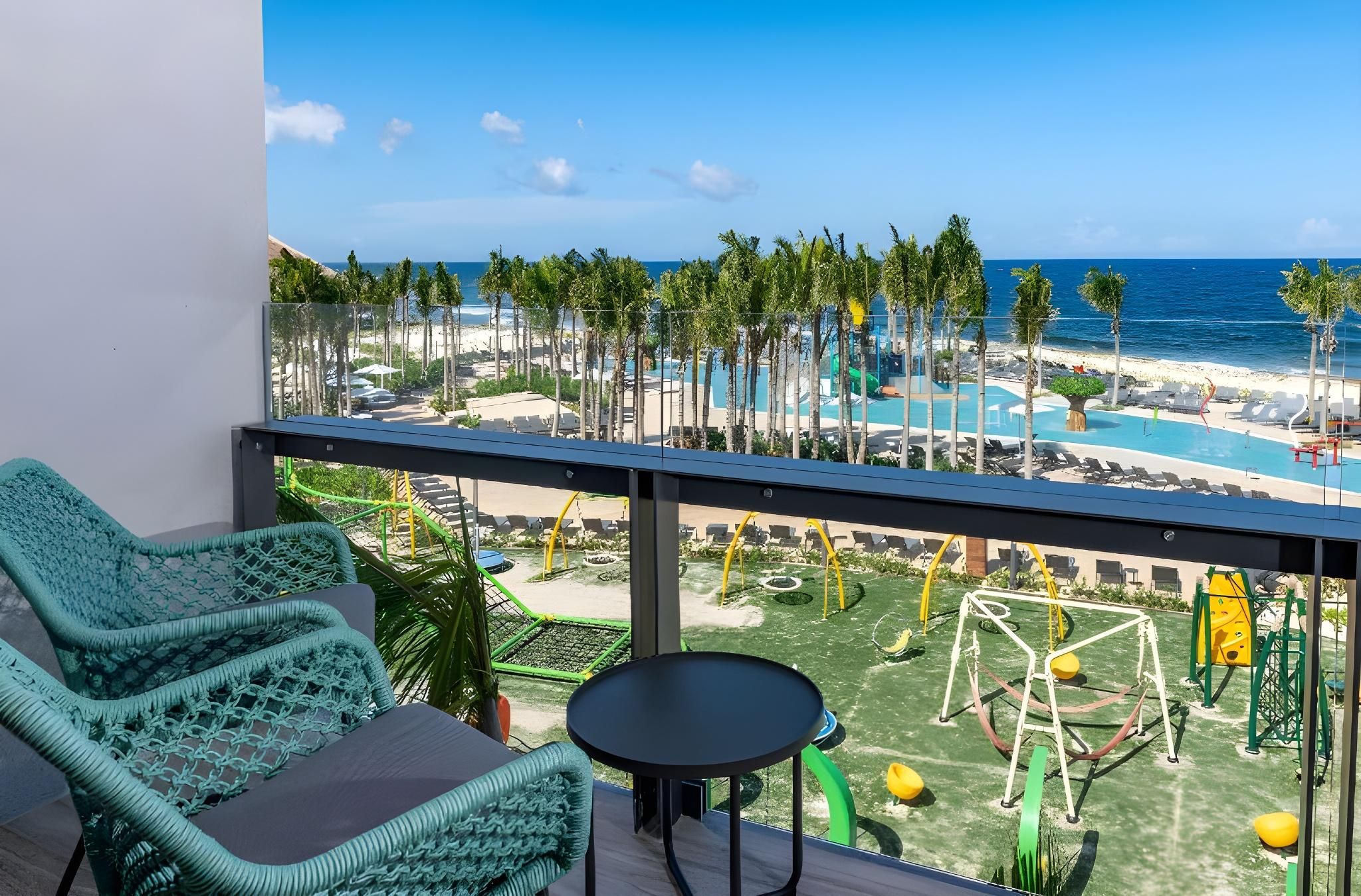 Ocean View Room - king bed