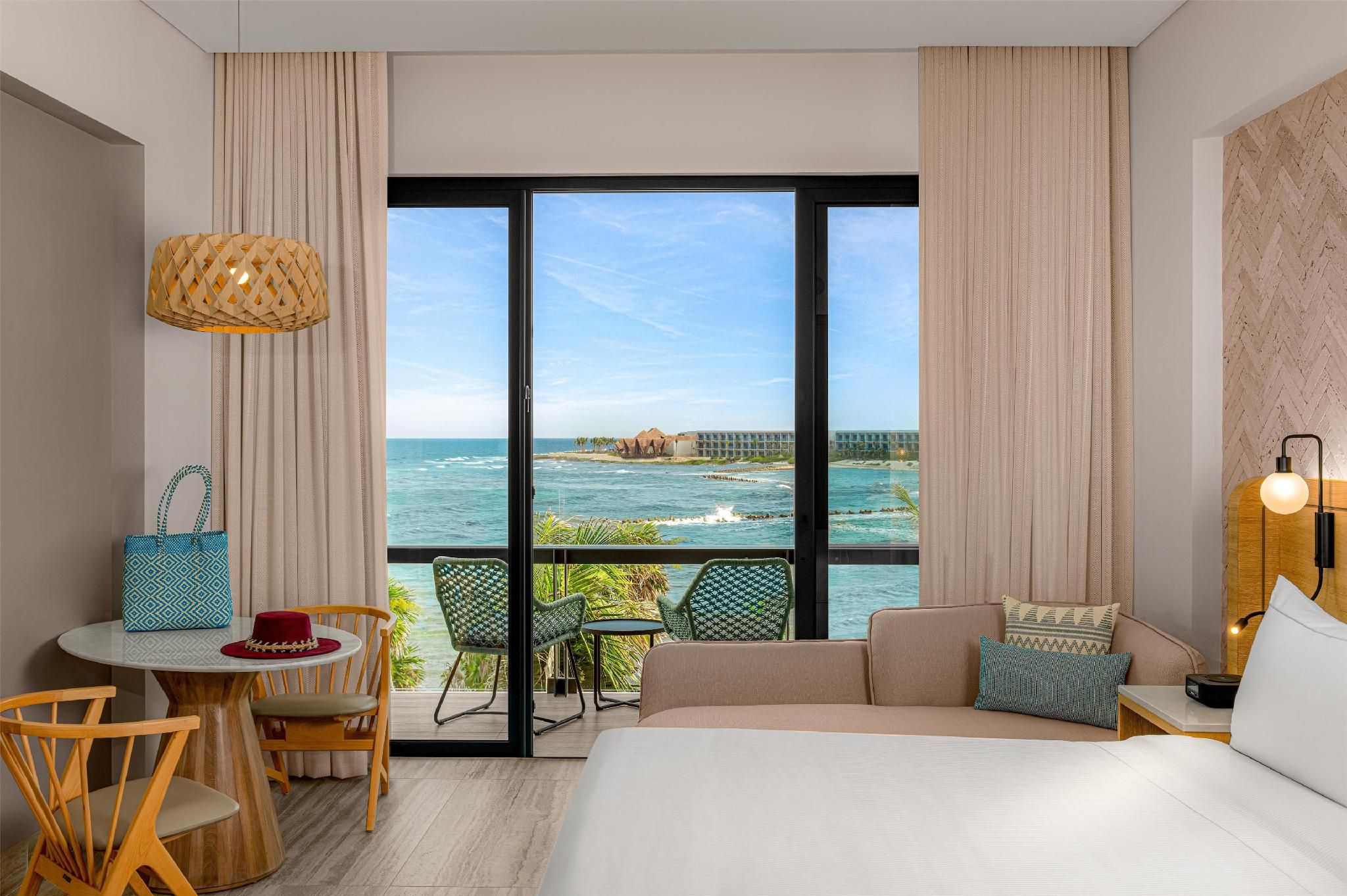 ENCLAVE OCEAN VIEW - 1 KING BED