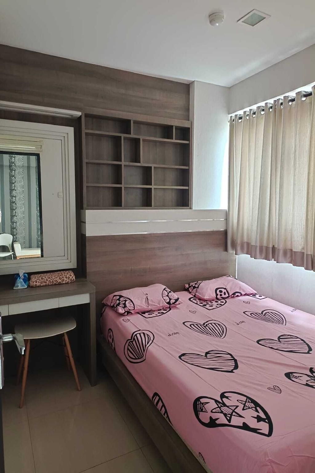 One Bedroom Apartment