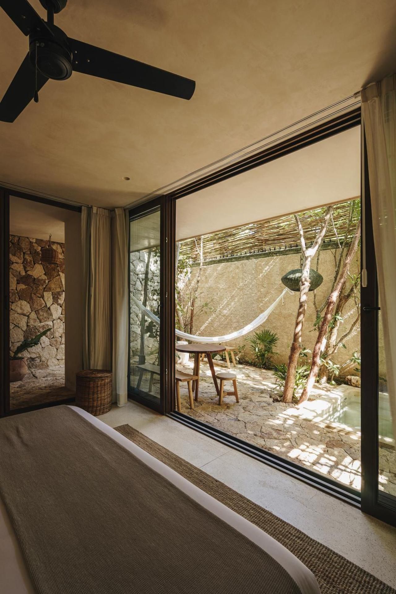 King Room with Garden View