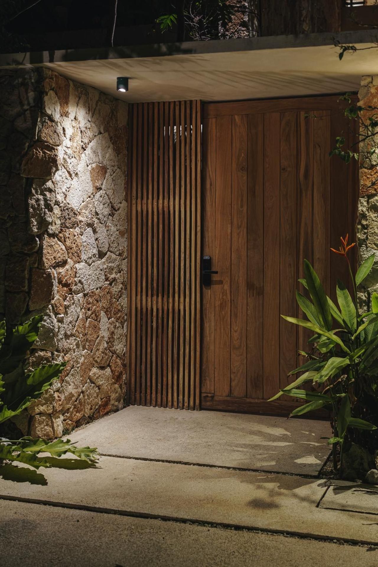 Teva Tulum, Aldea Zama