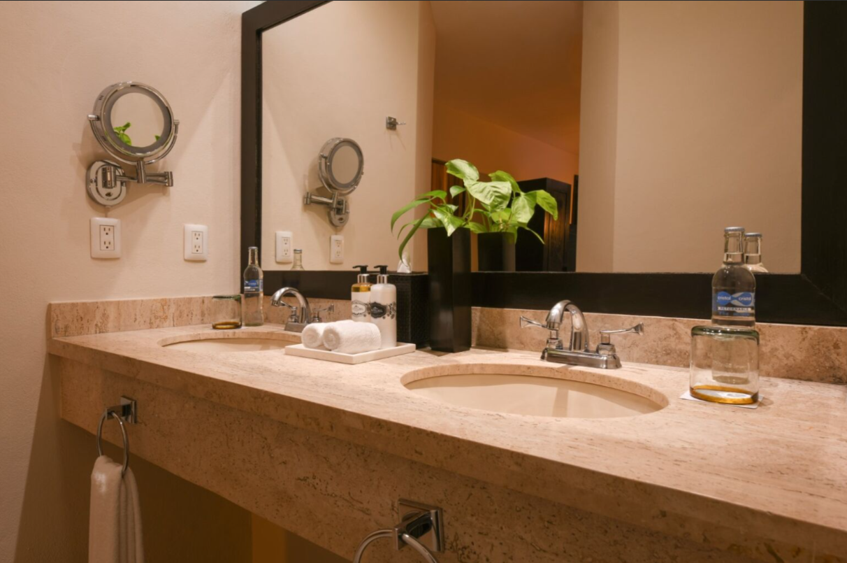 Junior Suite Oceanfront