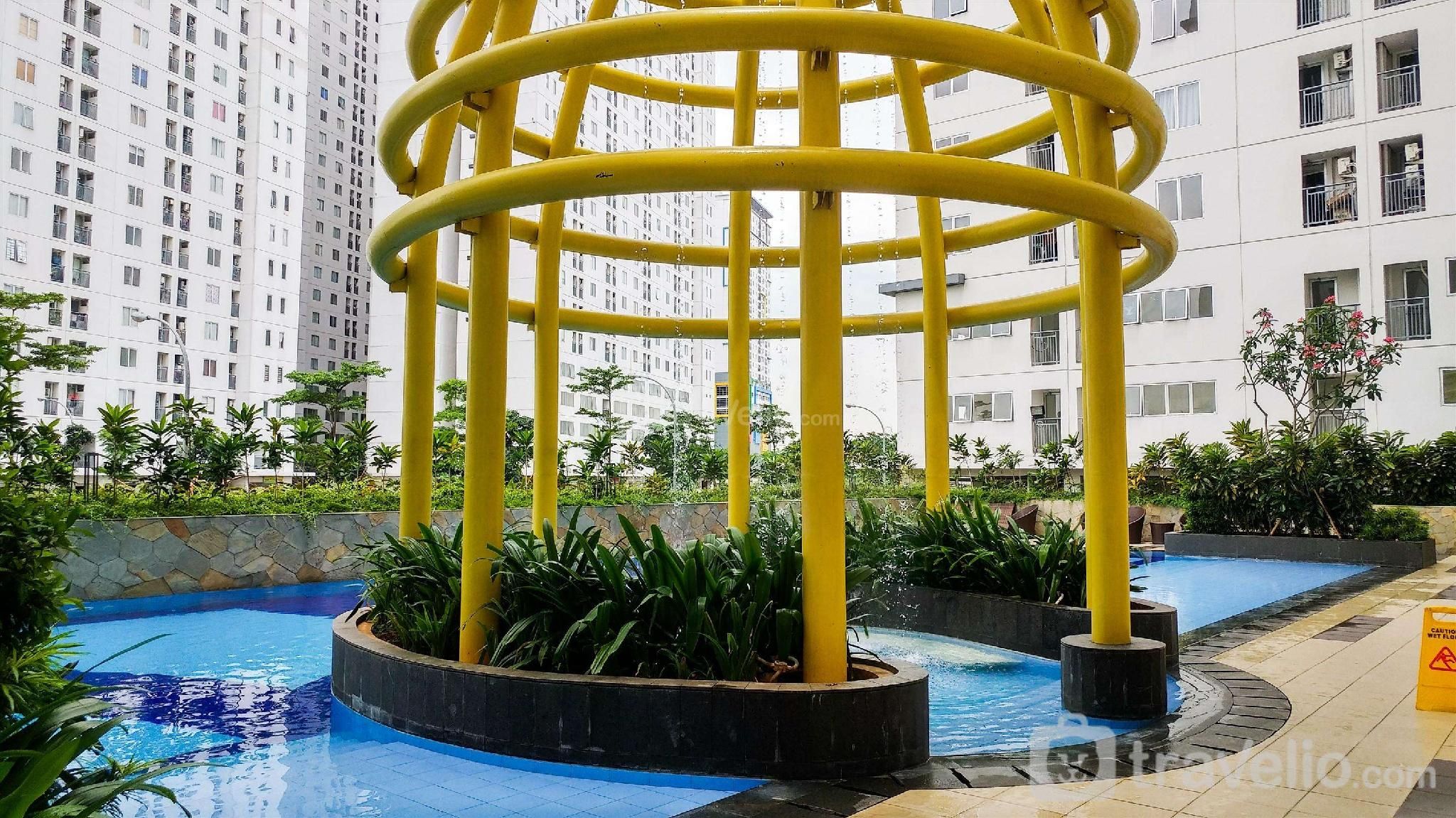 Luxurious 2BR City View Bassura Apt By Travelio