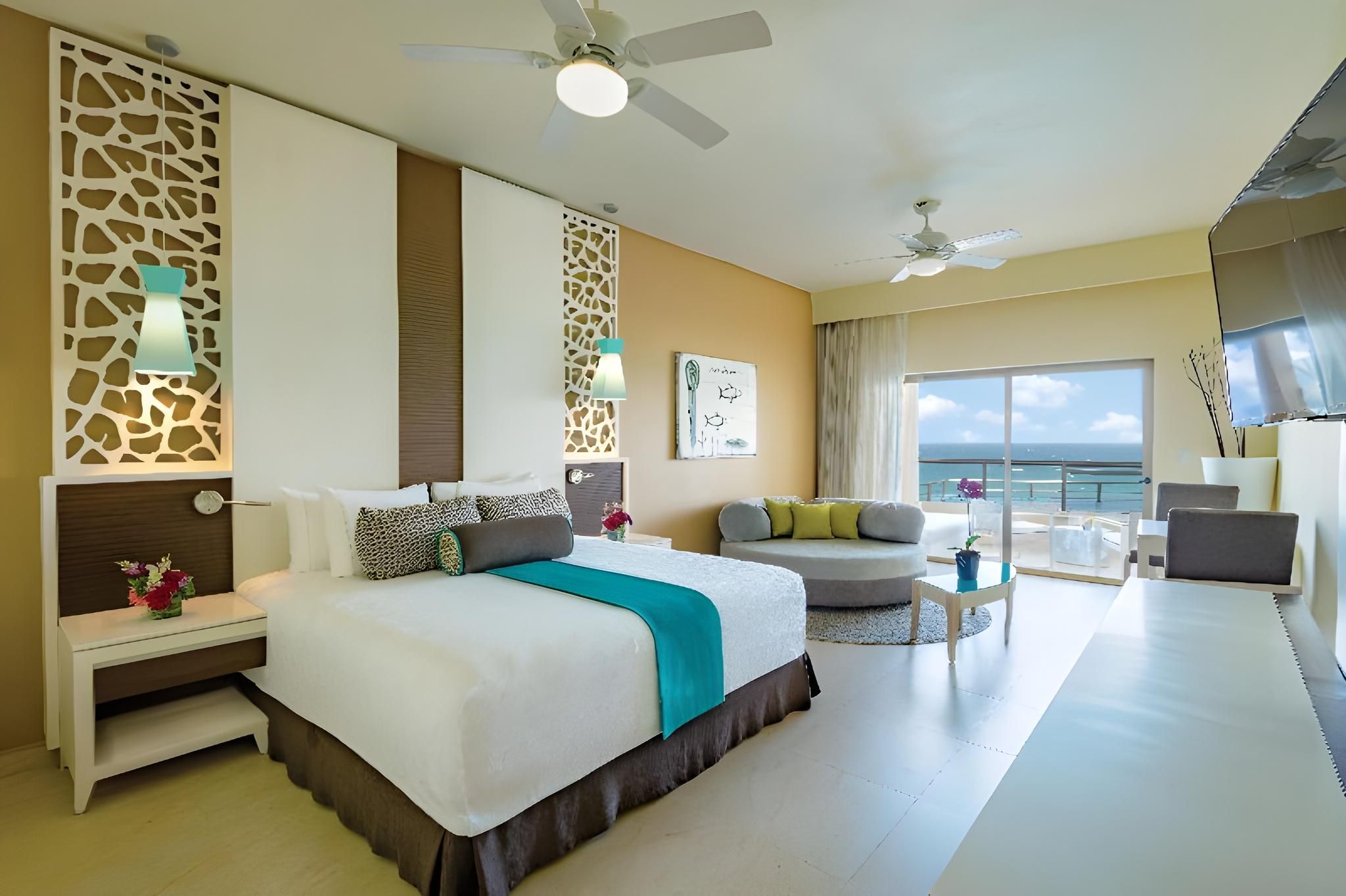 Ocean Front Honeymoon Suite