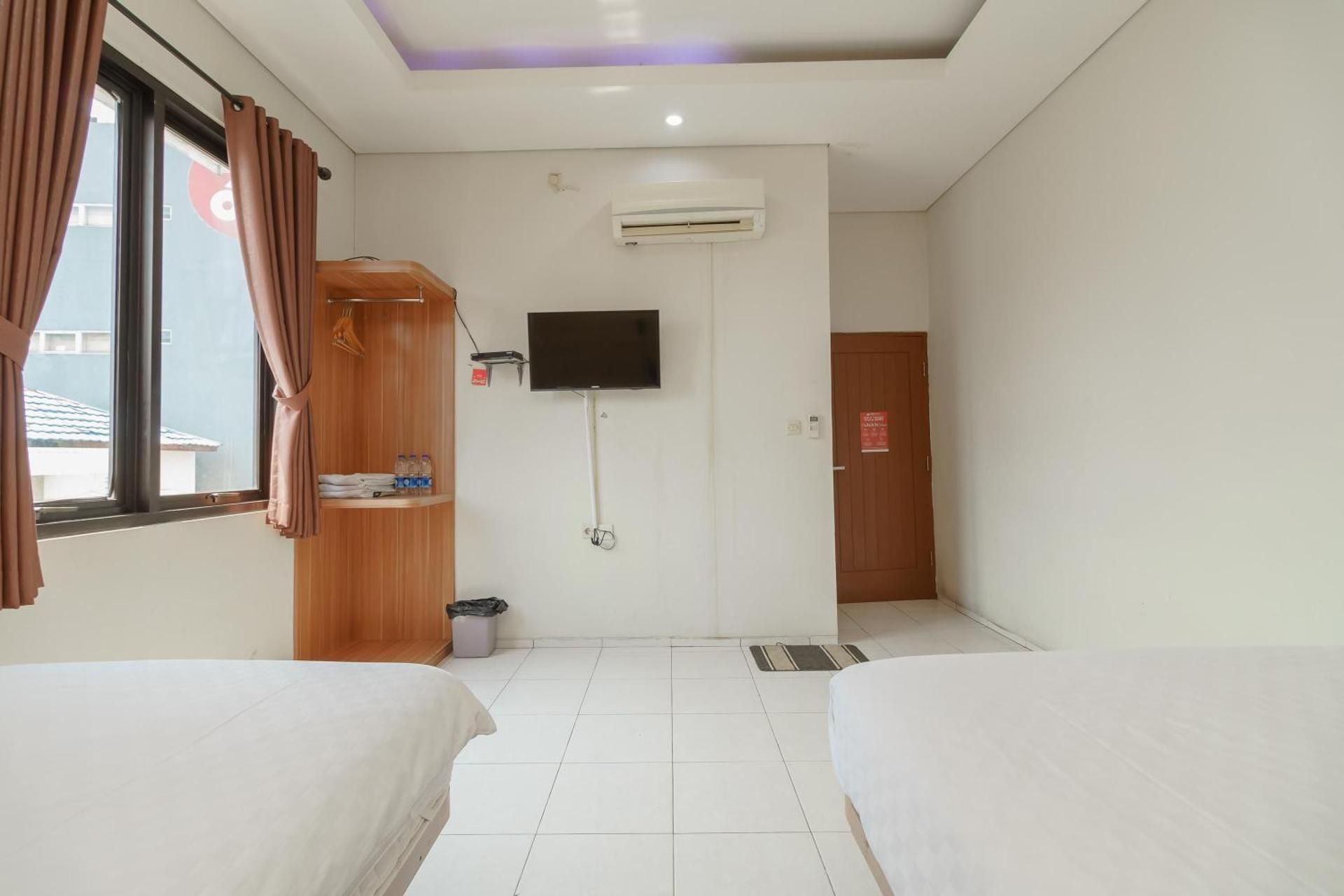 Economy Twin Room