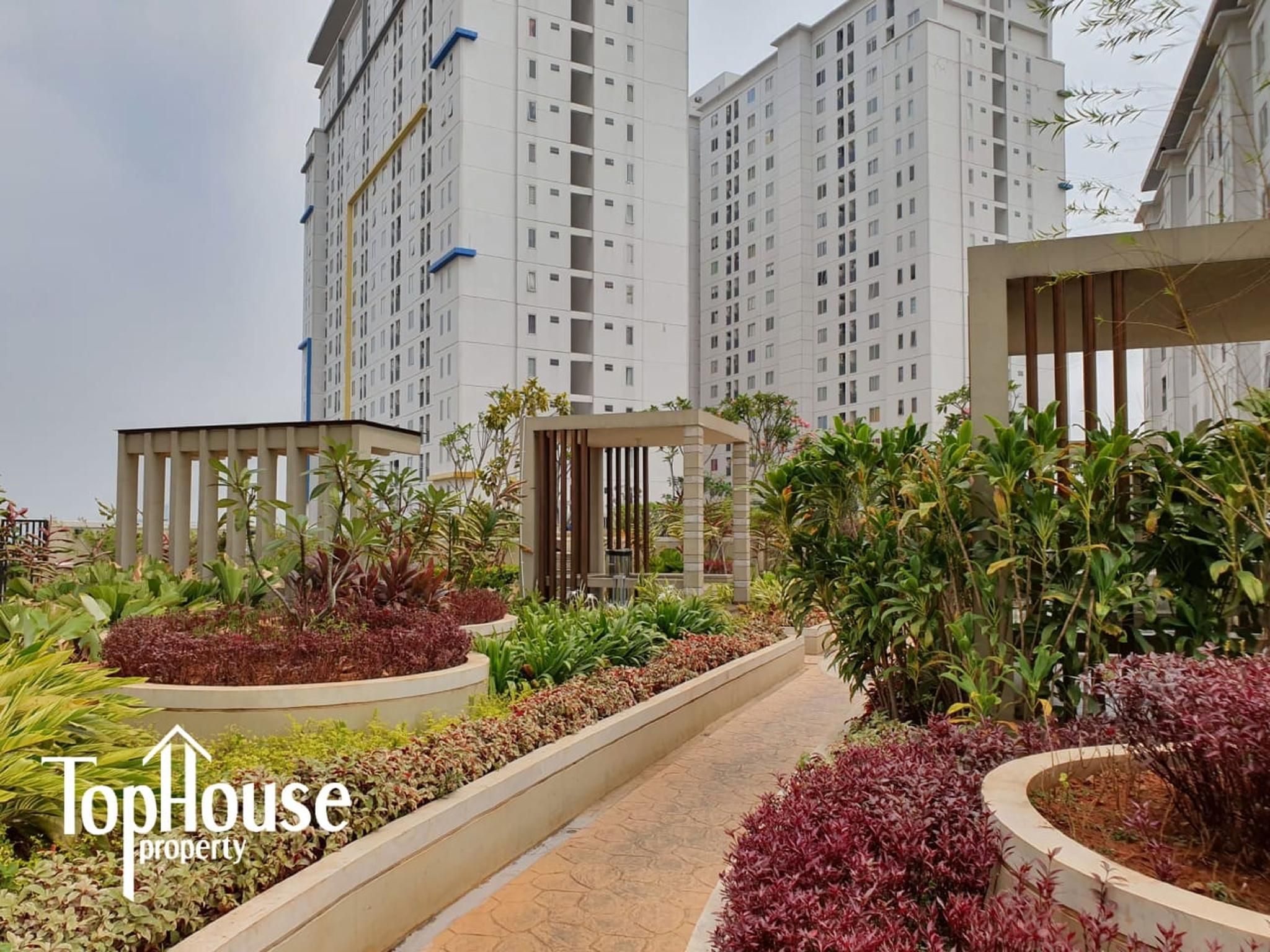 Apartment Bassura City by Travelibu