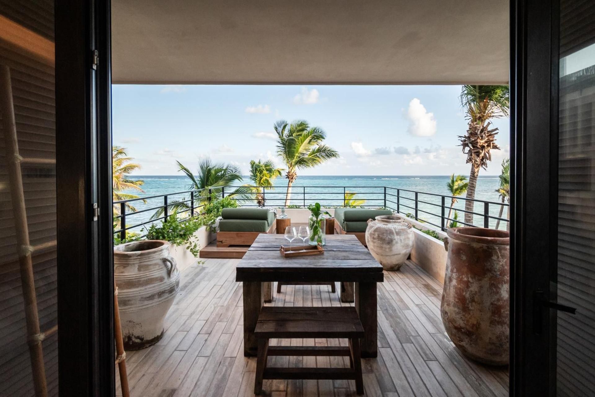 One-Bedroom Apartment - Oceanfront