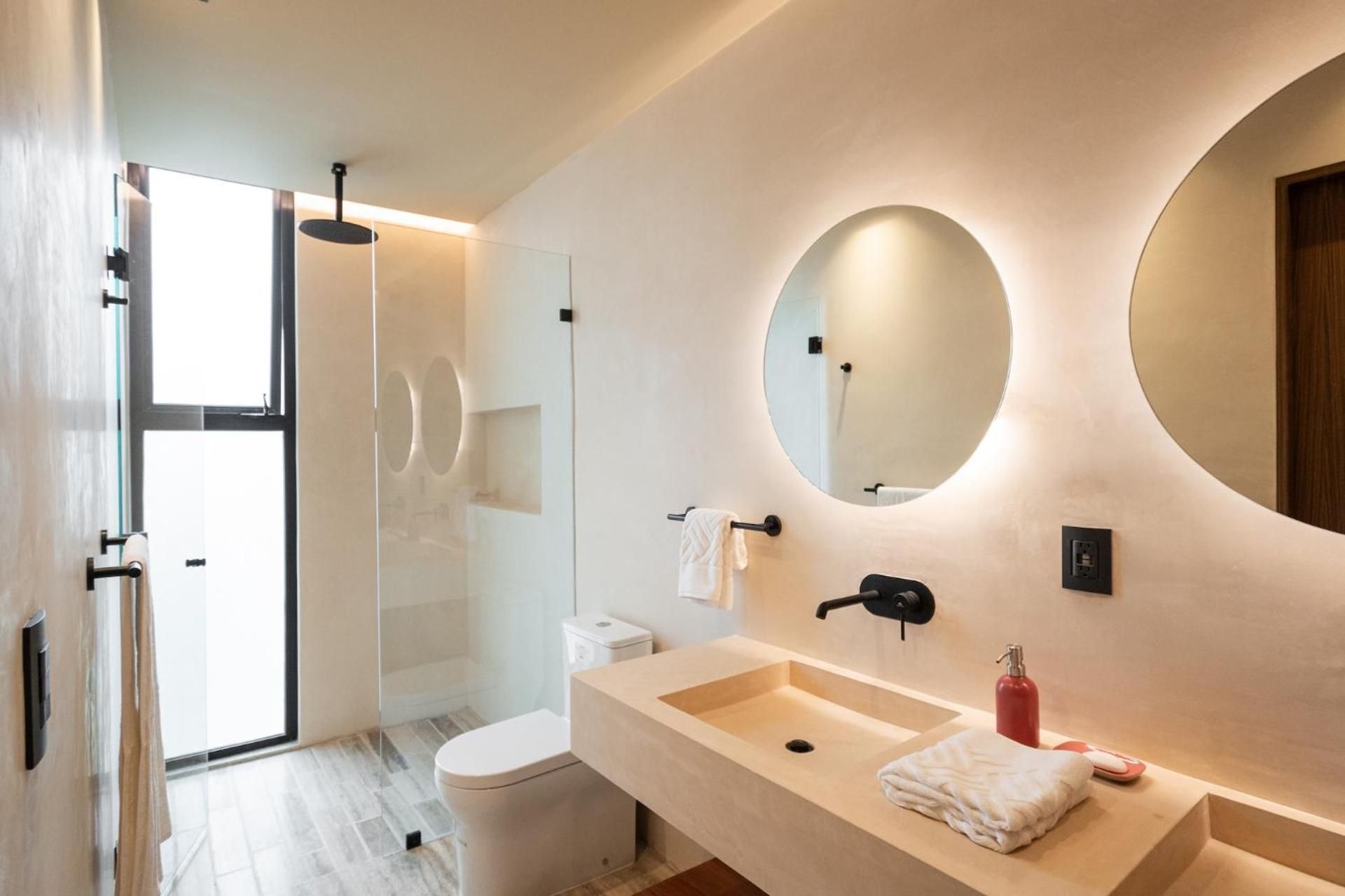 Three-Bedroom Apartment with Ocean View
