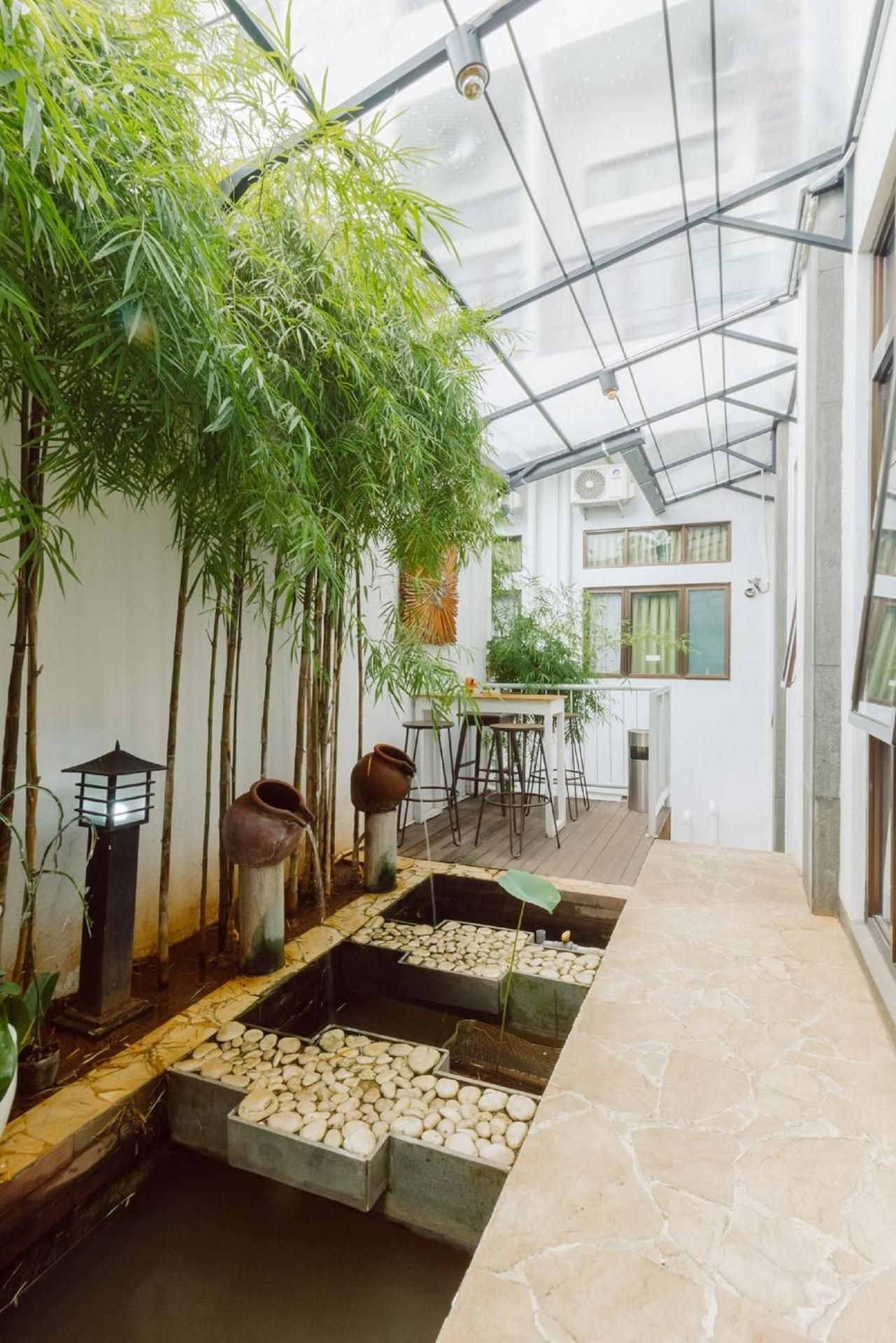 Urbanest Inn House Slipi