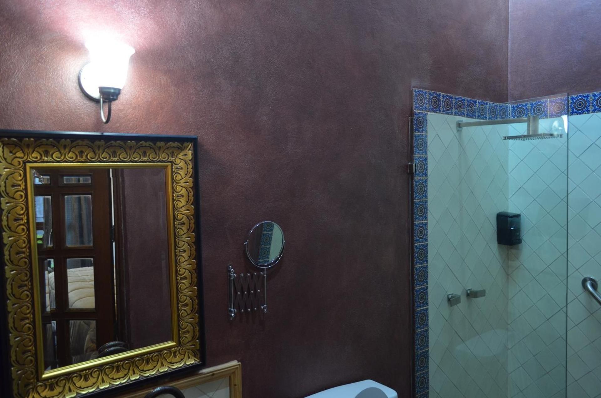 Superior King Suite