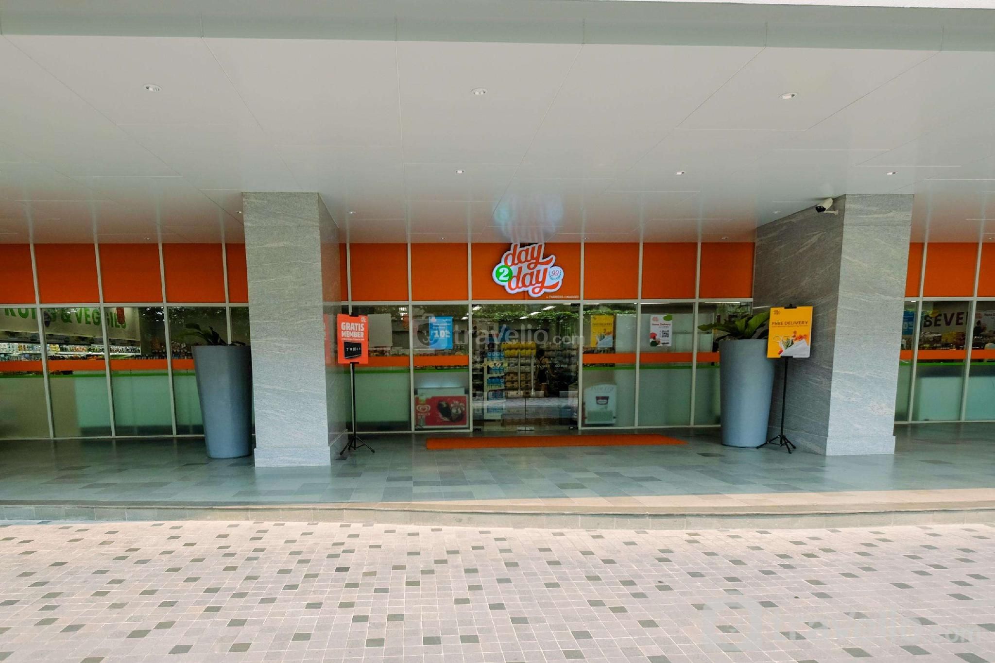 Tranquil Studio Apt at Menteng Park By Travelio