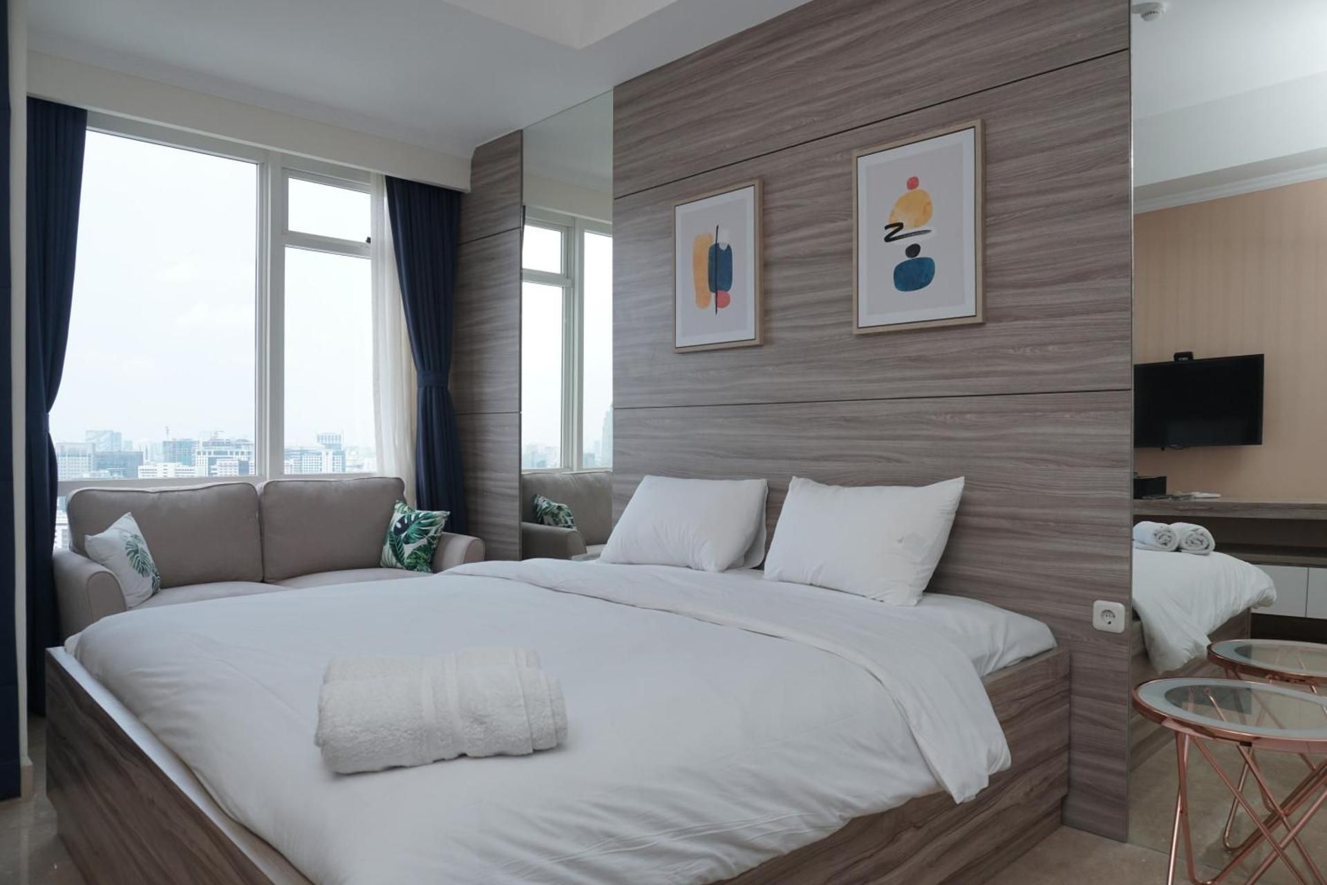 Studio Apartment