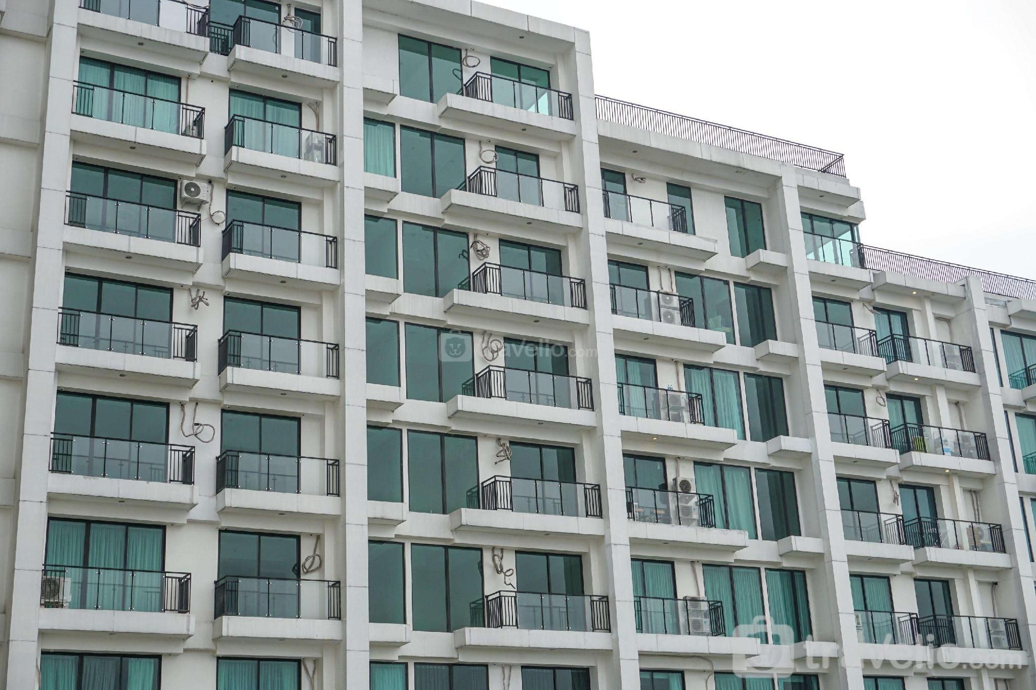 Minimalist Style Studio Nine Residence By Travelio