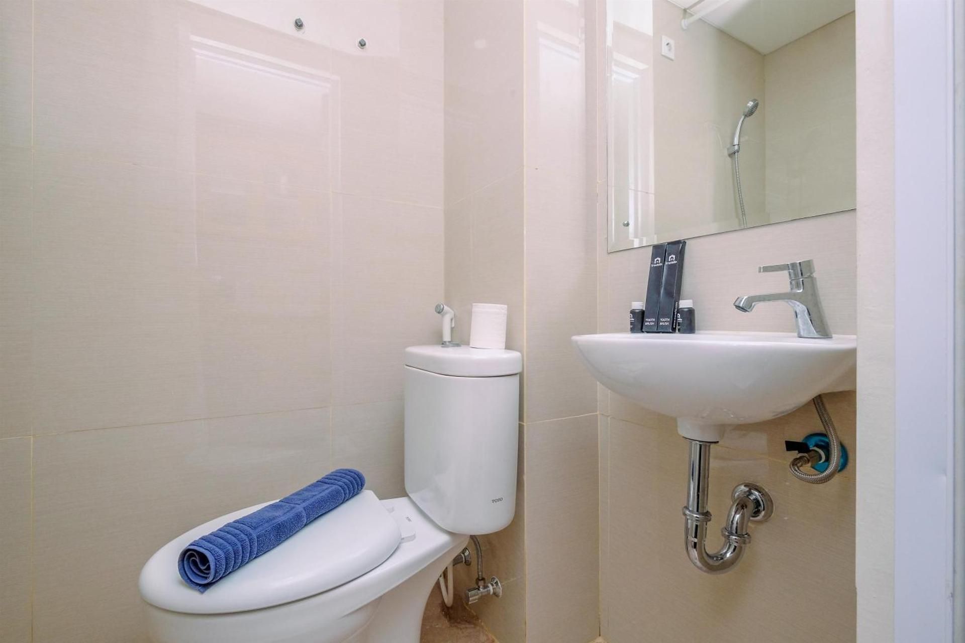 Comfy Studio Loft Apple 1 Condovilla By Travelio Studio Apartment