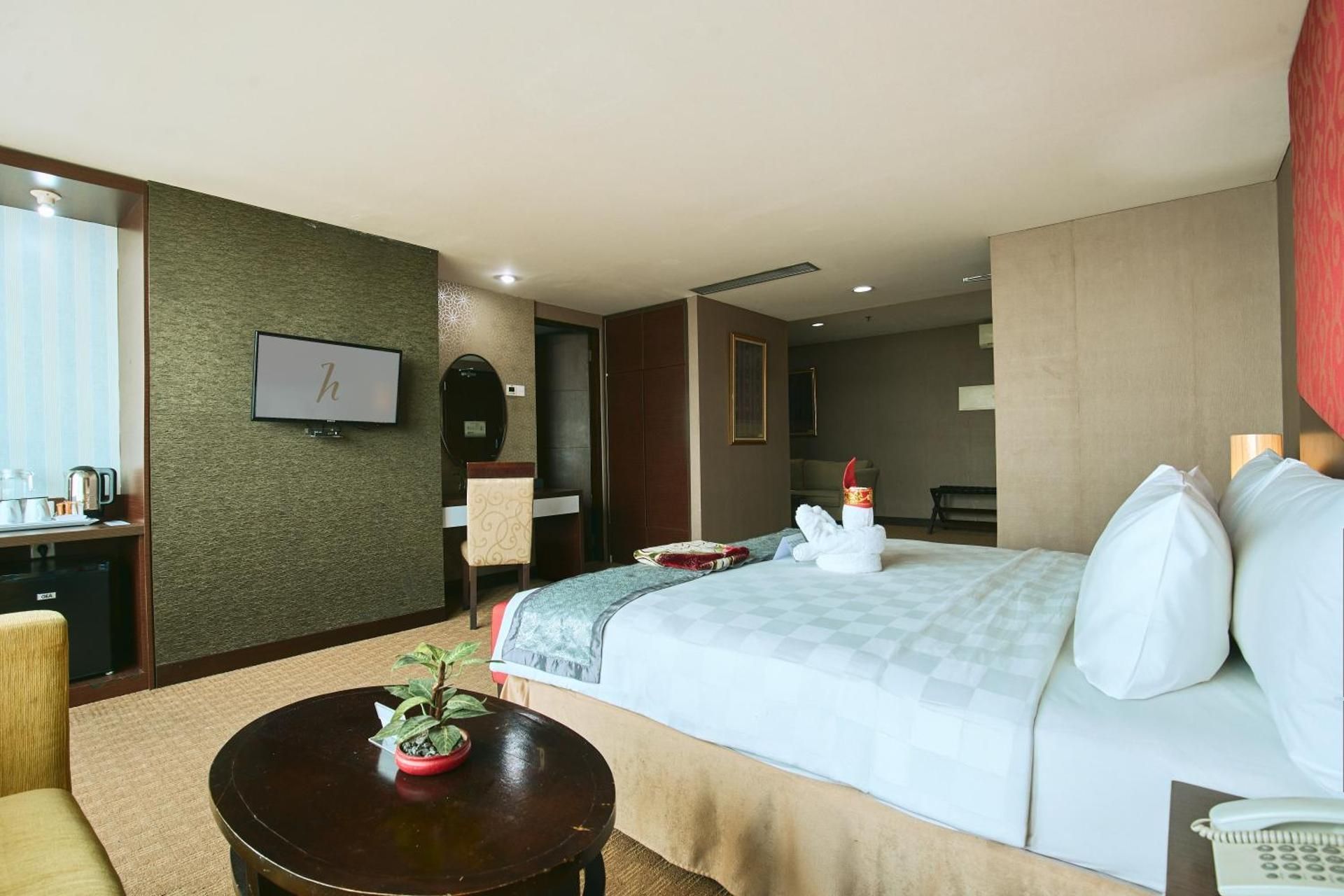 Executive Suite