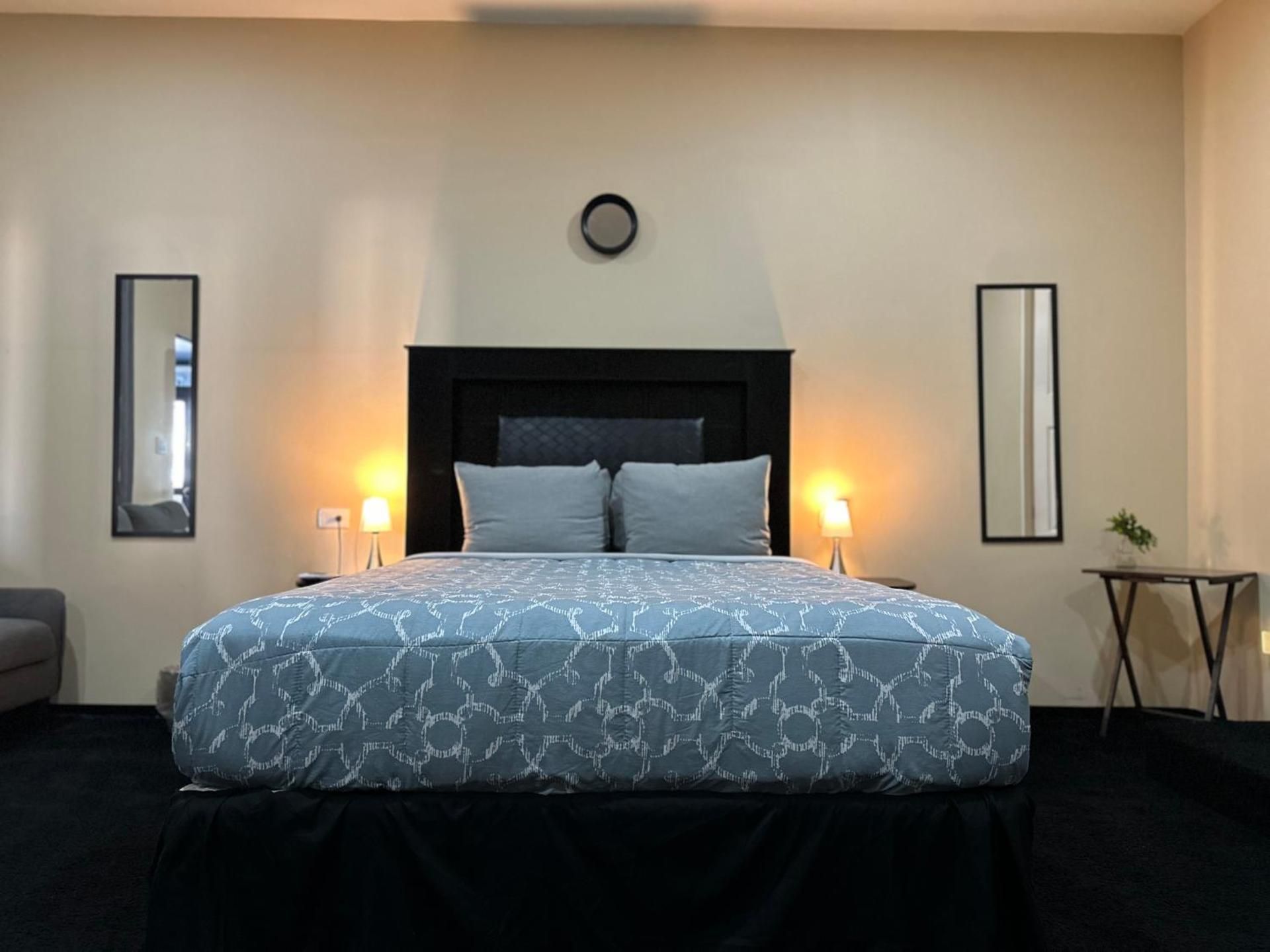 Queen Suite