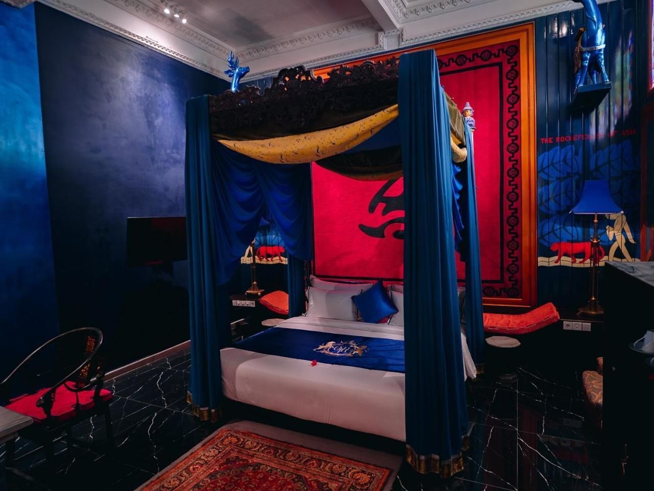 Oei Tiong Ham Suite with Signature Afternoon Tea, Mini-bar, and One Glass Afternoon Cocktail for Two People