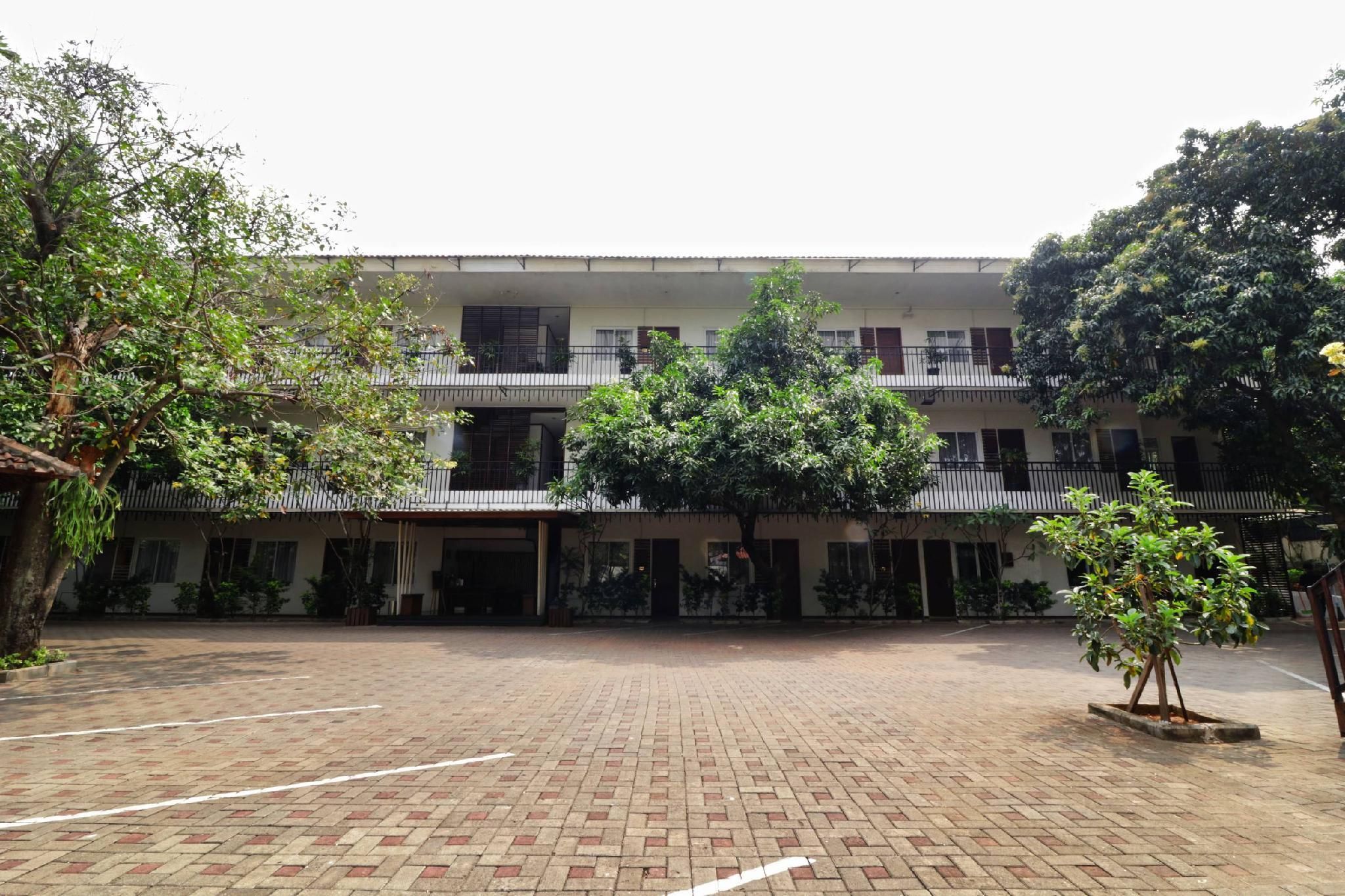 Pejaten Valley Residence