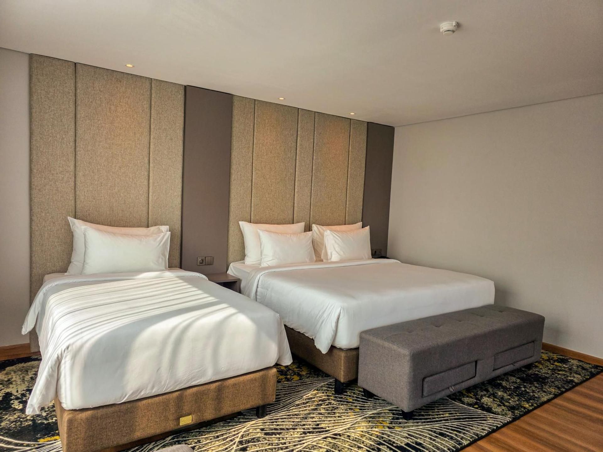 Grand Deluxe Triple