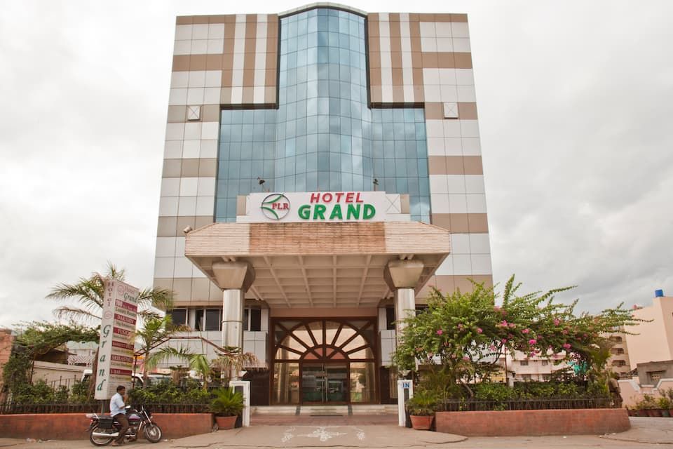 Hotel PLR Grand 4