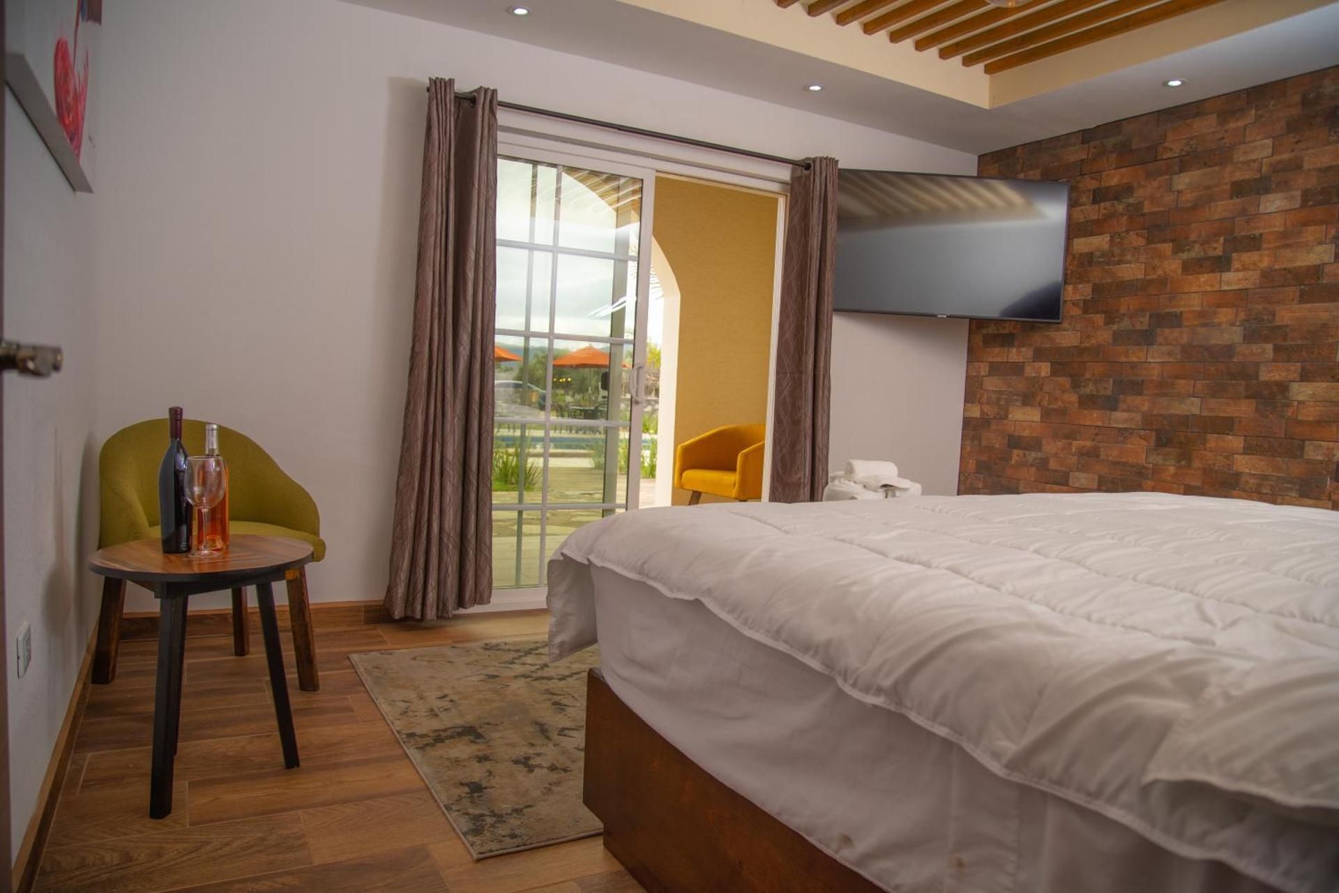 Suite with 2 Bedrooms