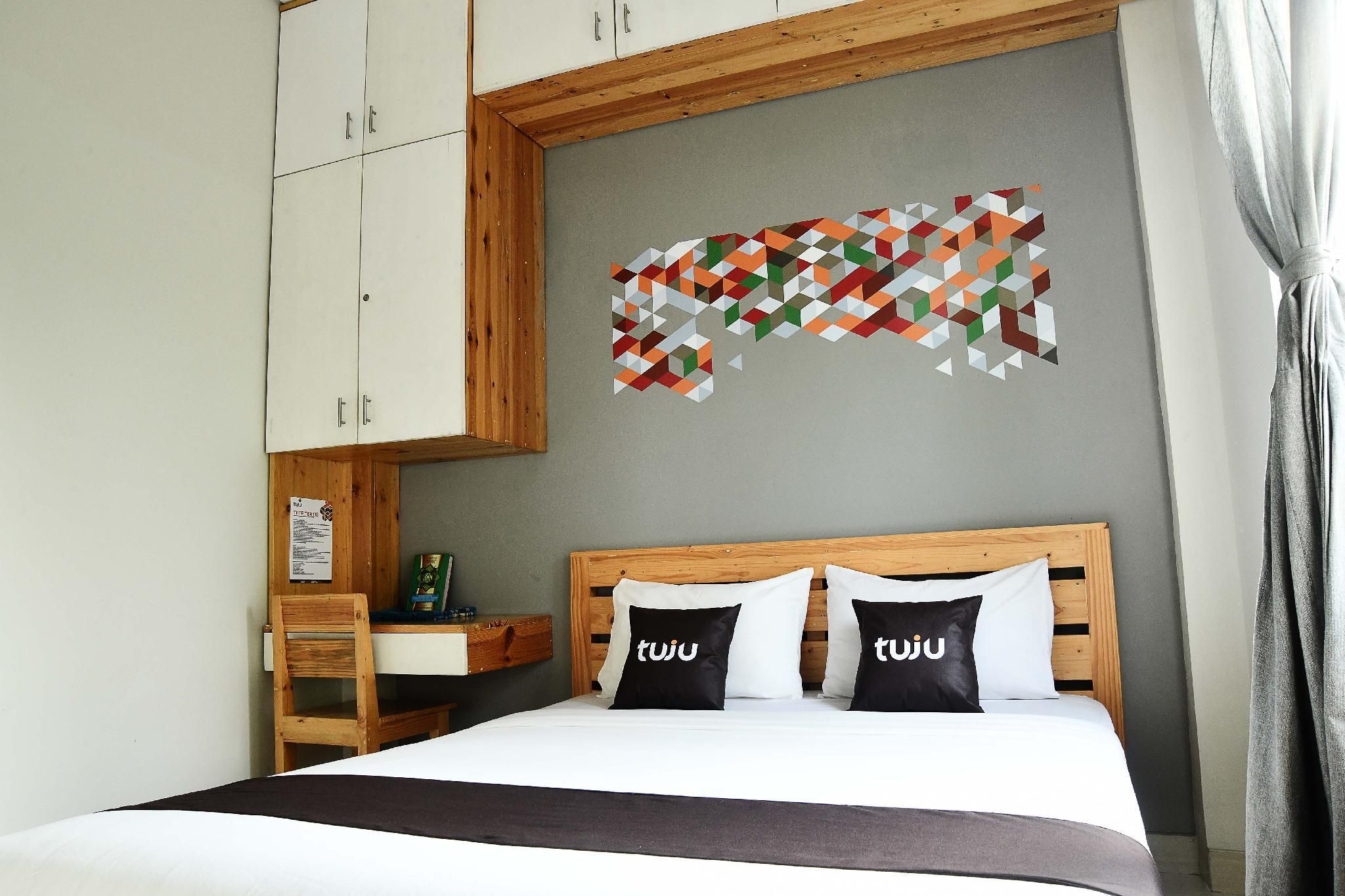 Tuju WK Homes Syariah Standard Double Room