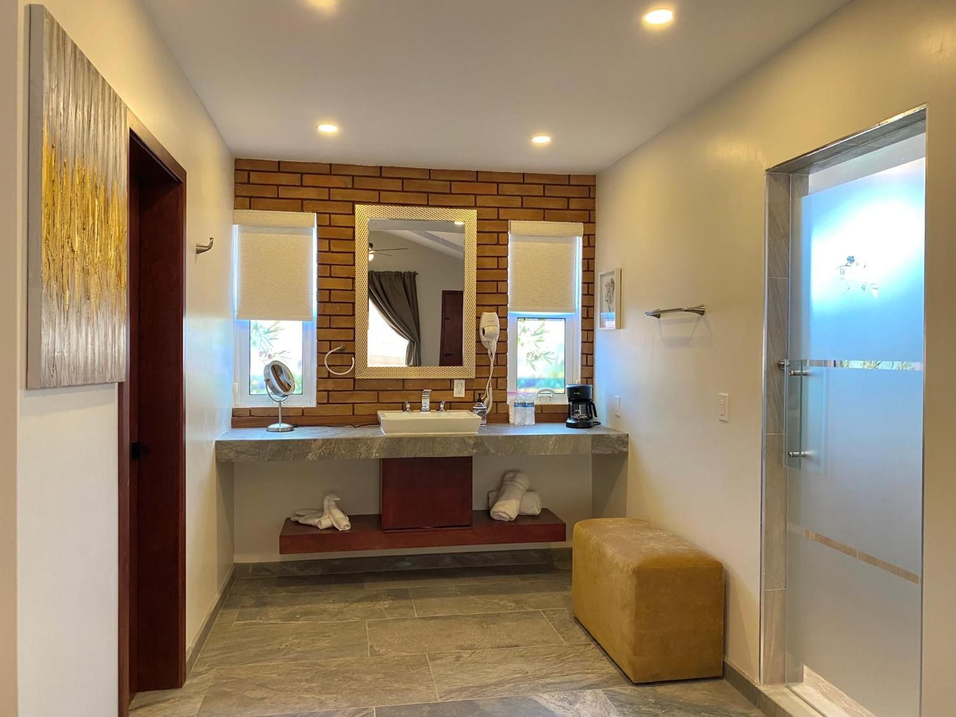 Superior King Suite