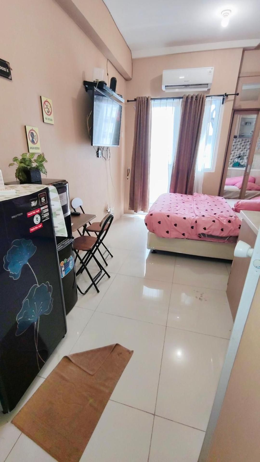 Deluxe Queen Studio 