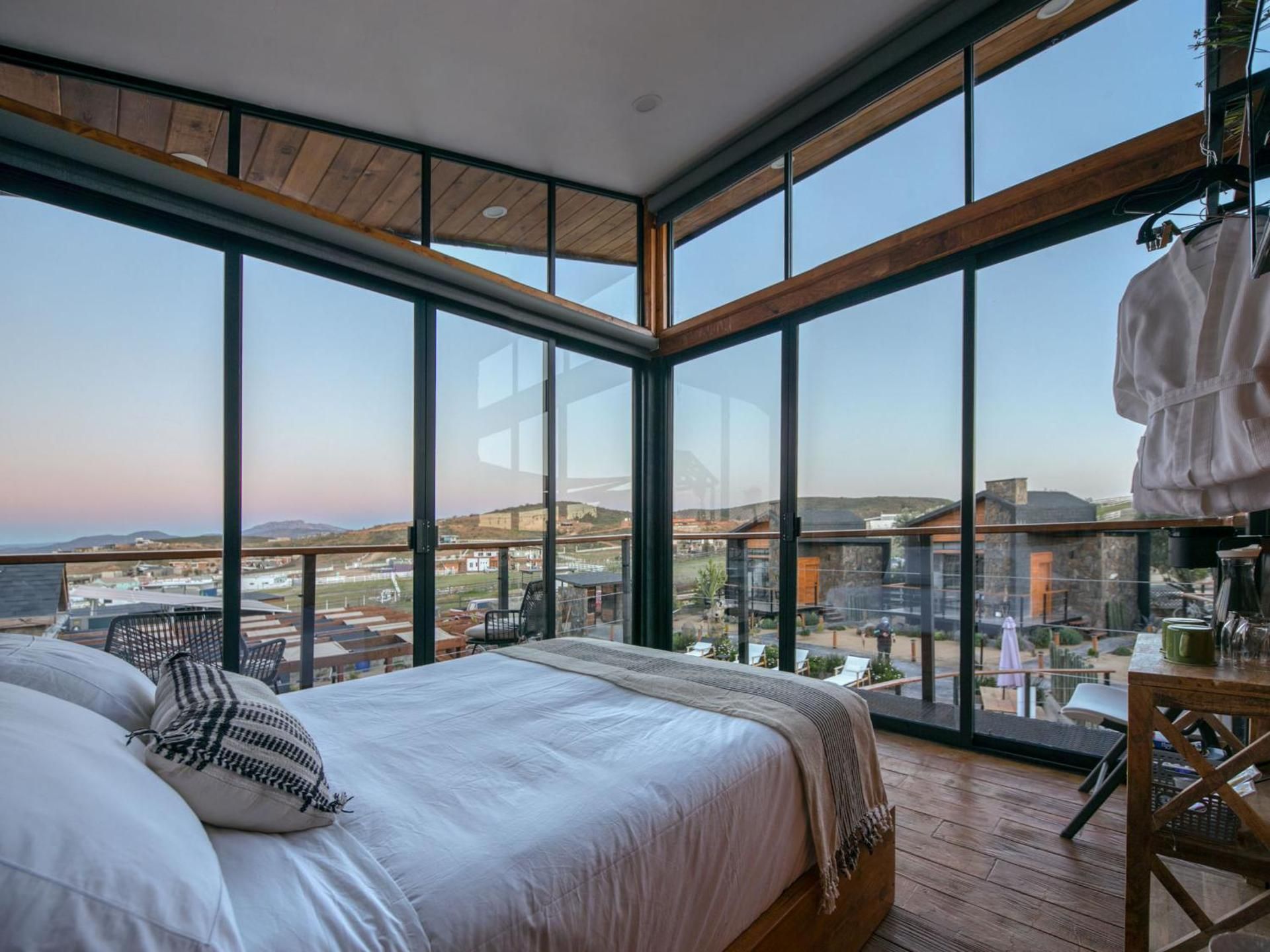 Sirius Valle  Deluxe Studio