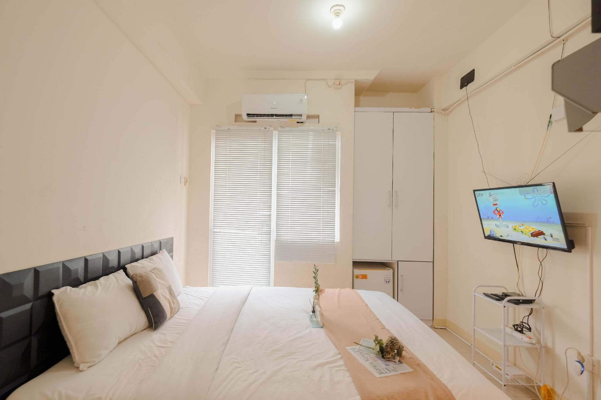 Studio Room