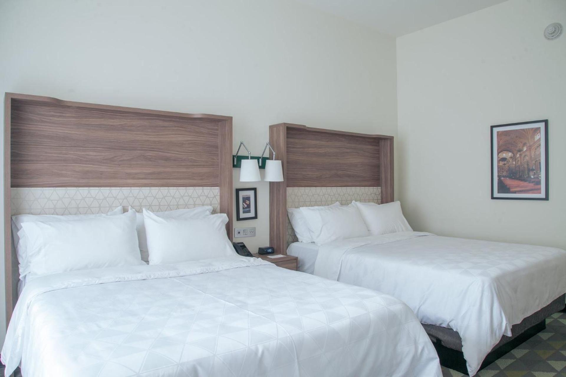 Suite with Two Beds - Non-Smoking