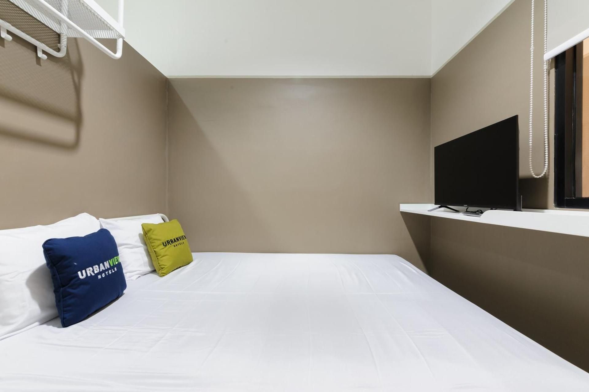 Urbanview Syariah Kost D33 Hutan Kota Srengseng Standard Room 2