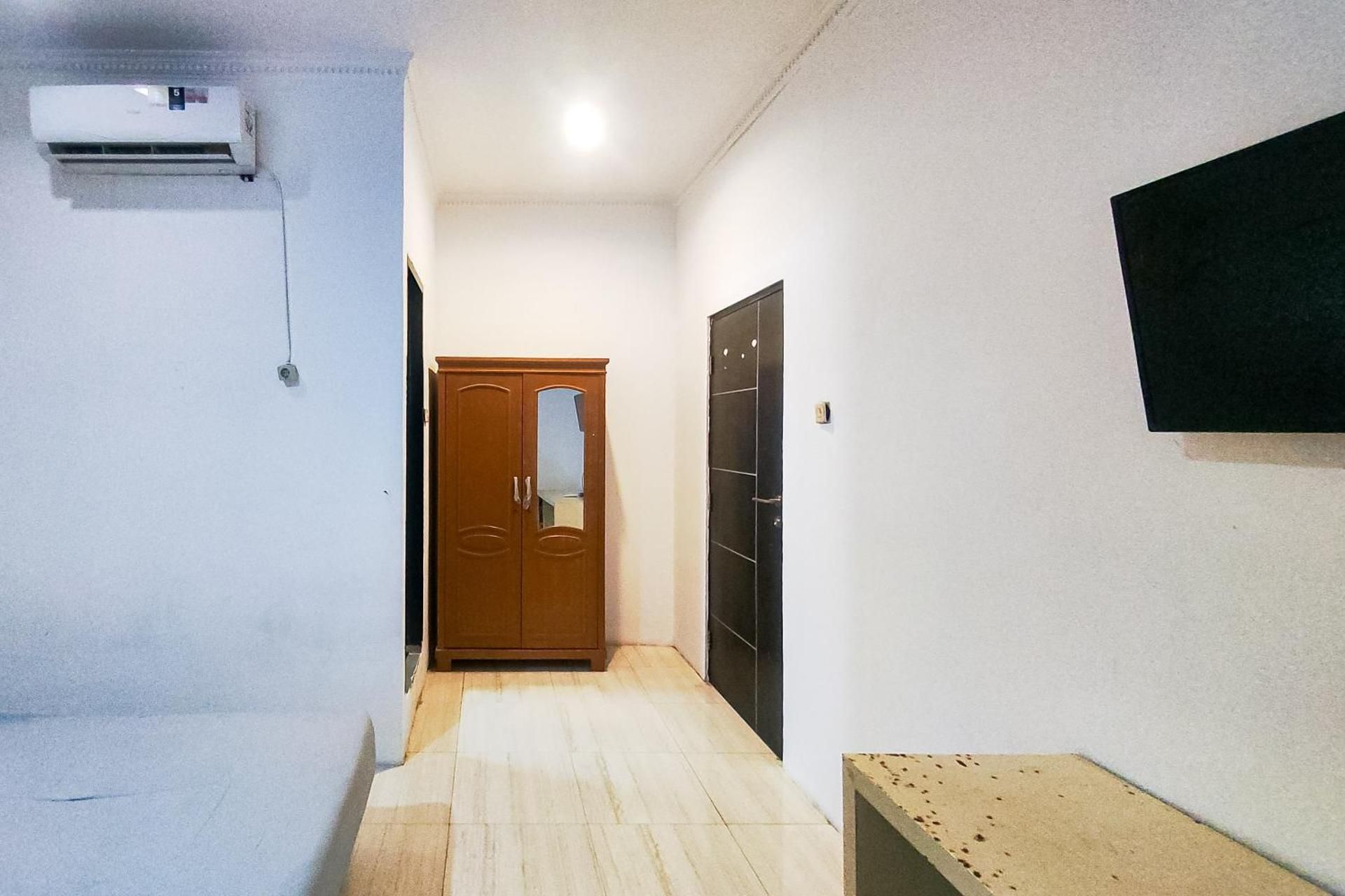 Jo Inn RedPartner Standard Room 2