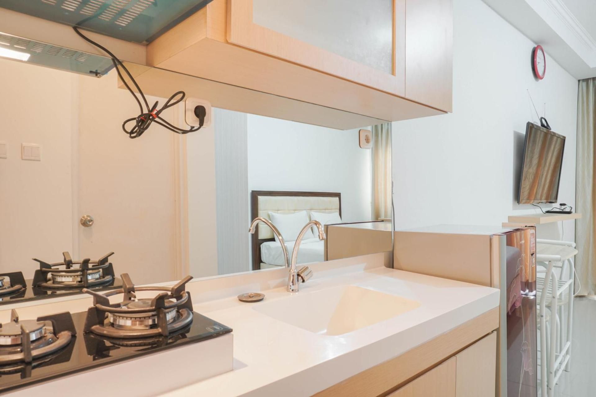 Studio Apartment