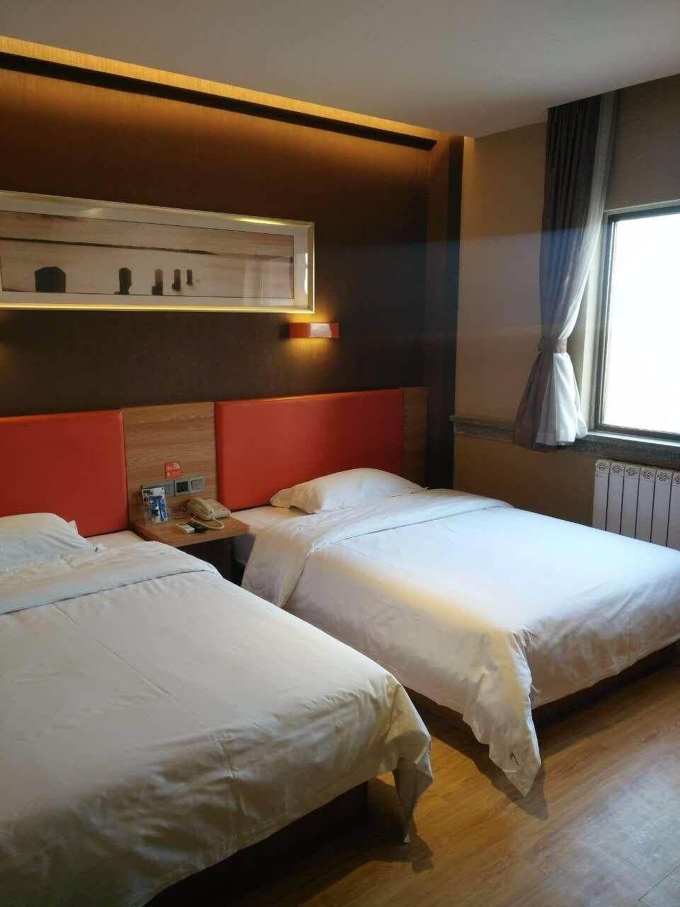 Premium Deluxe Twin Room