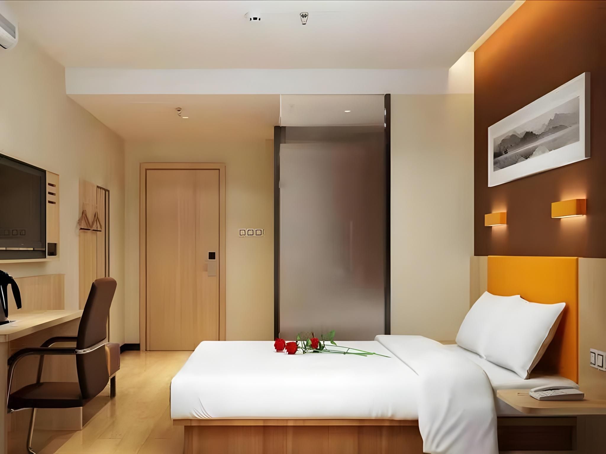 Premium Queen Room